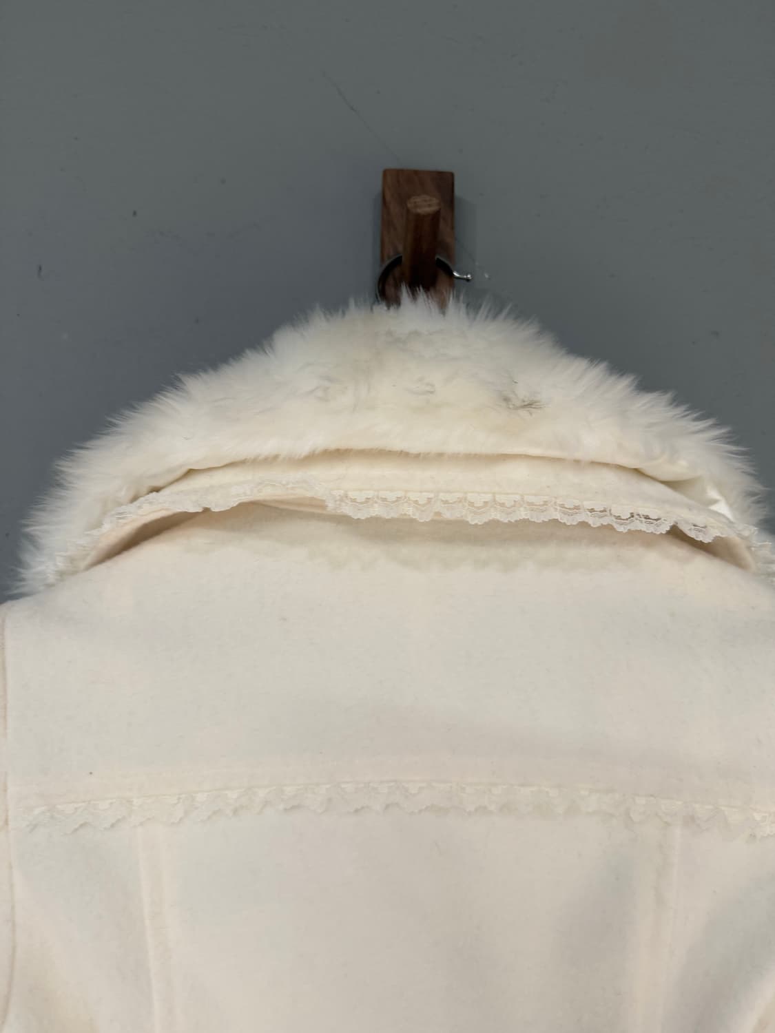 트랄라라 tralala 히메갸루 화이트 퍼 벨트 코트 상품이미지9