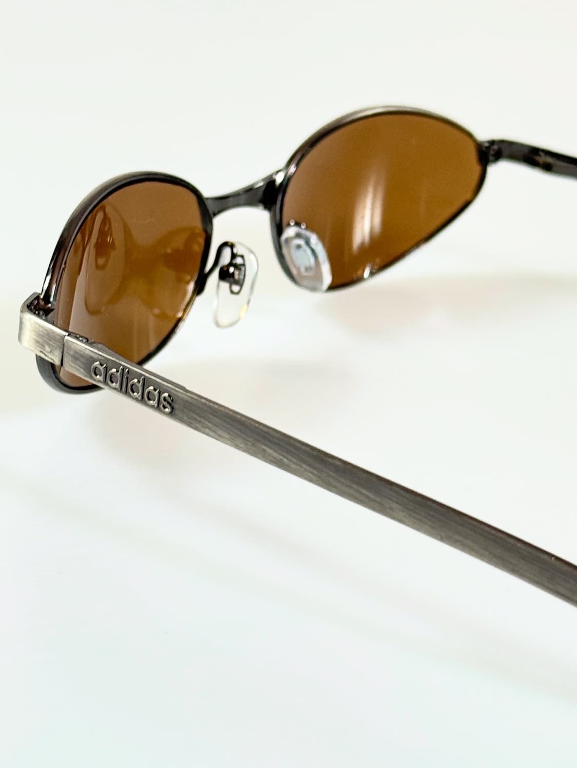 90s 아디다스 건메탈 오벌 프레임 틴트 빈티지 선글라스 상품이미지4