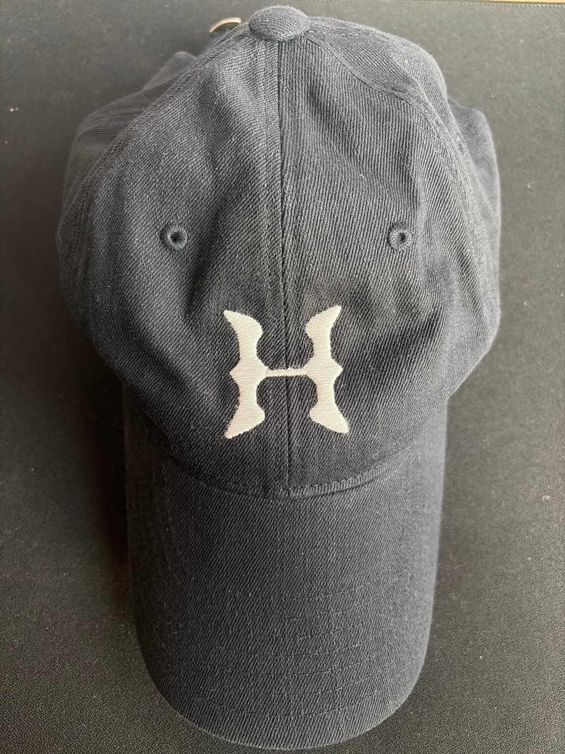 해칭룸 bone h ball cap dark navy 상품이미지1
