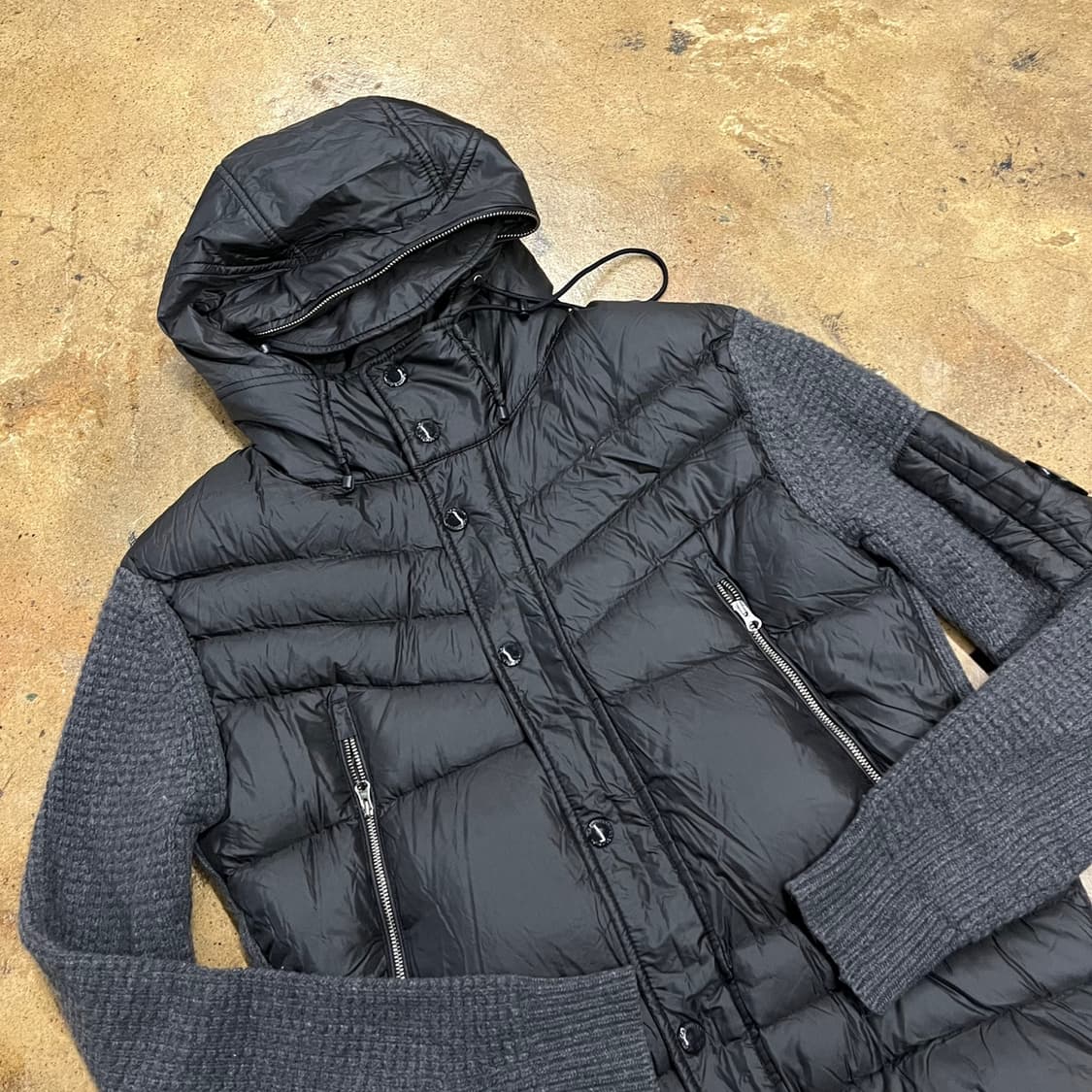 [정품/100] cp컴퍼니 블랙 패딩 니트 소매 후드 자켓 b8 상품이미지1