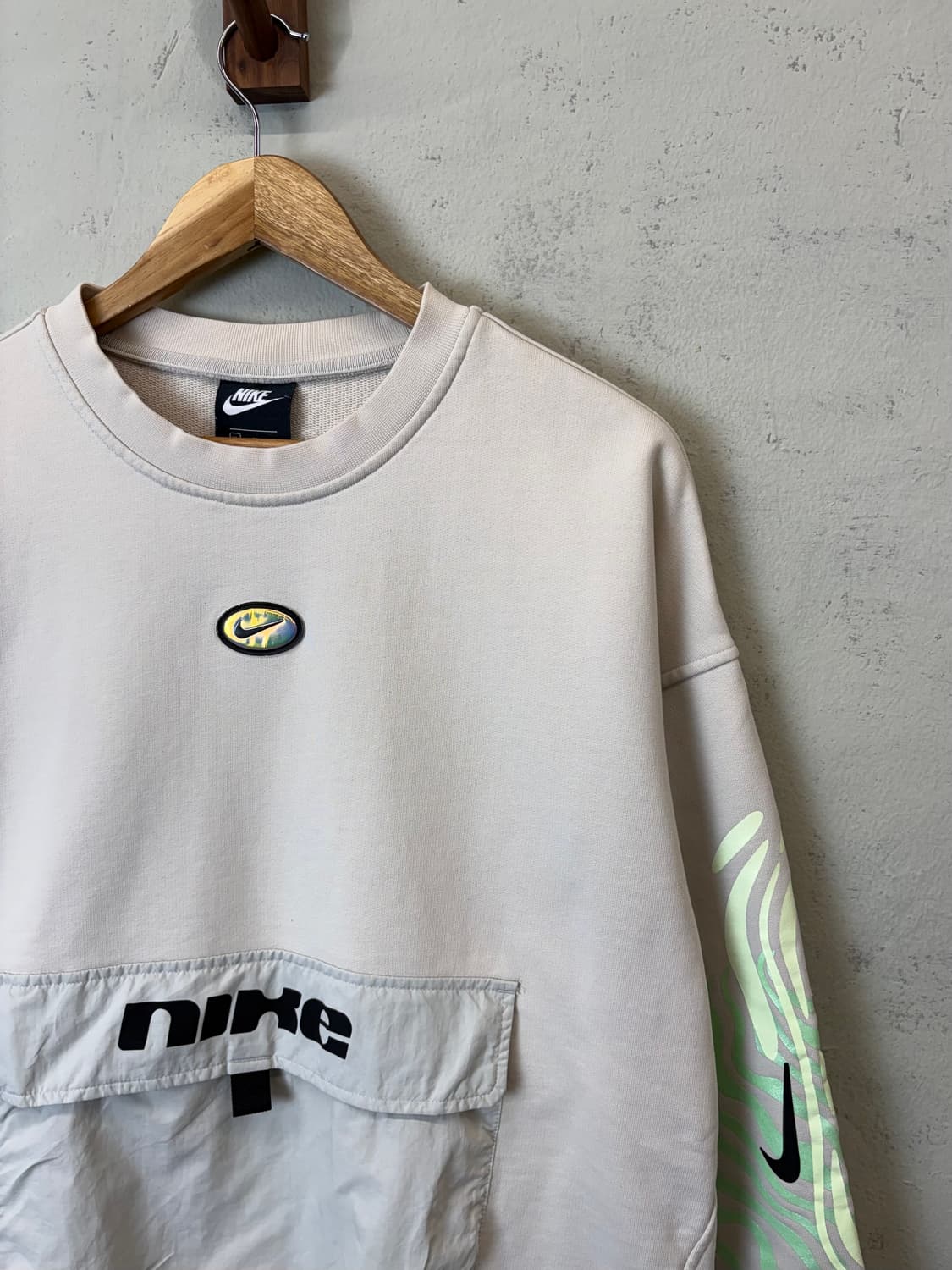 나이키 포켓 크루탑 오버핏 맨투맨 상품이미지2