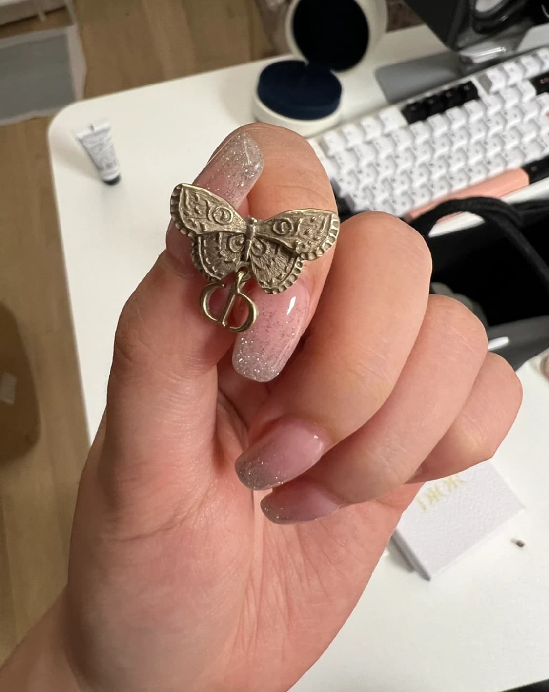 디올 나비 귀걸이 정품 싱글 상품이미지1