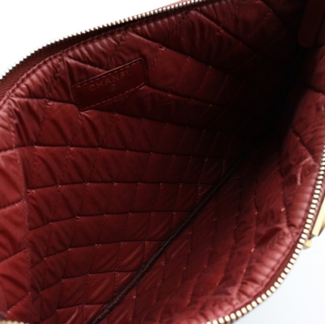 샤넬 버건디 보이 퀼팅 클러치백 미듐 상품이미지5