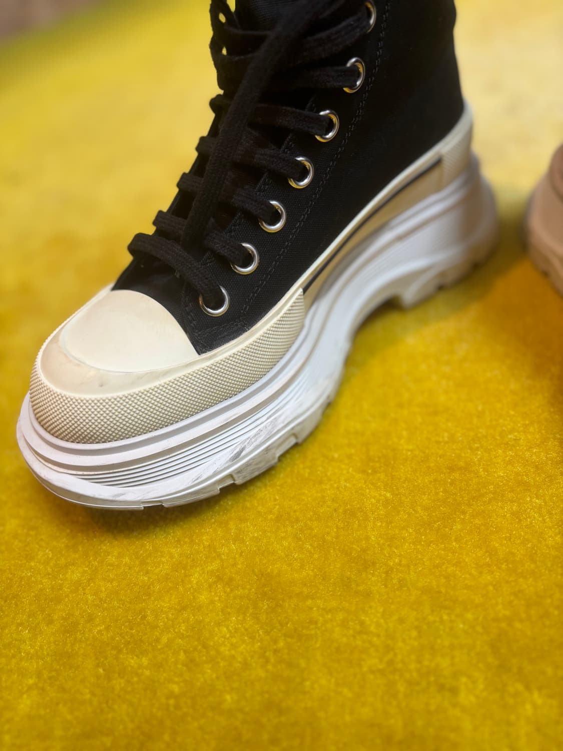 Alexander McQueen Tread Slick 하이탑 스니커즈 상품이미지7