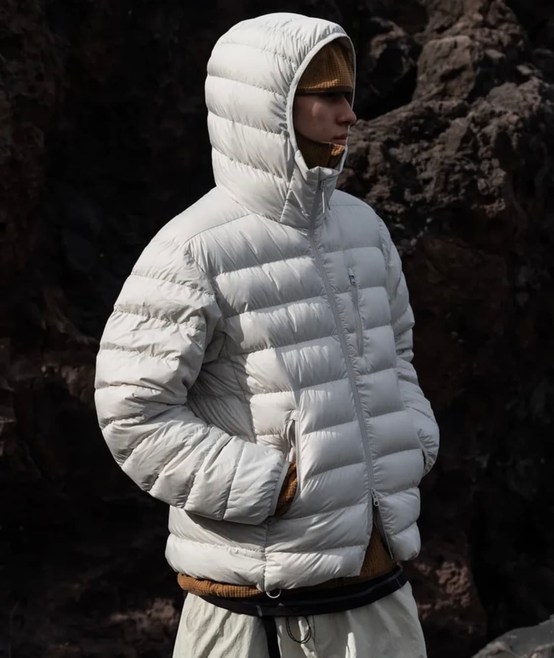 택포) 무신사 스탠다드 시티 레저 후디드 라이트 다운 재킷 스톤 화이트M 상품이미지1