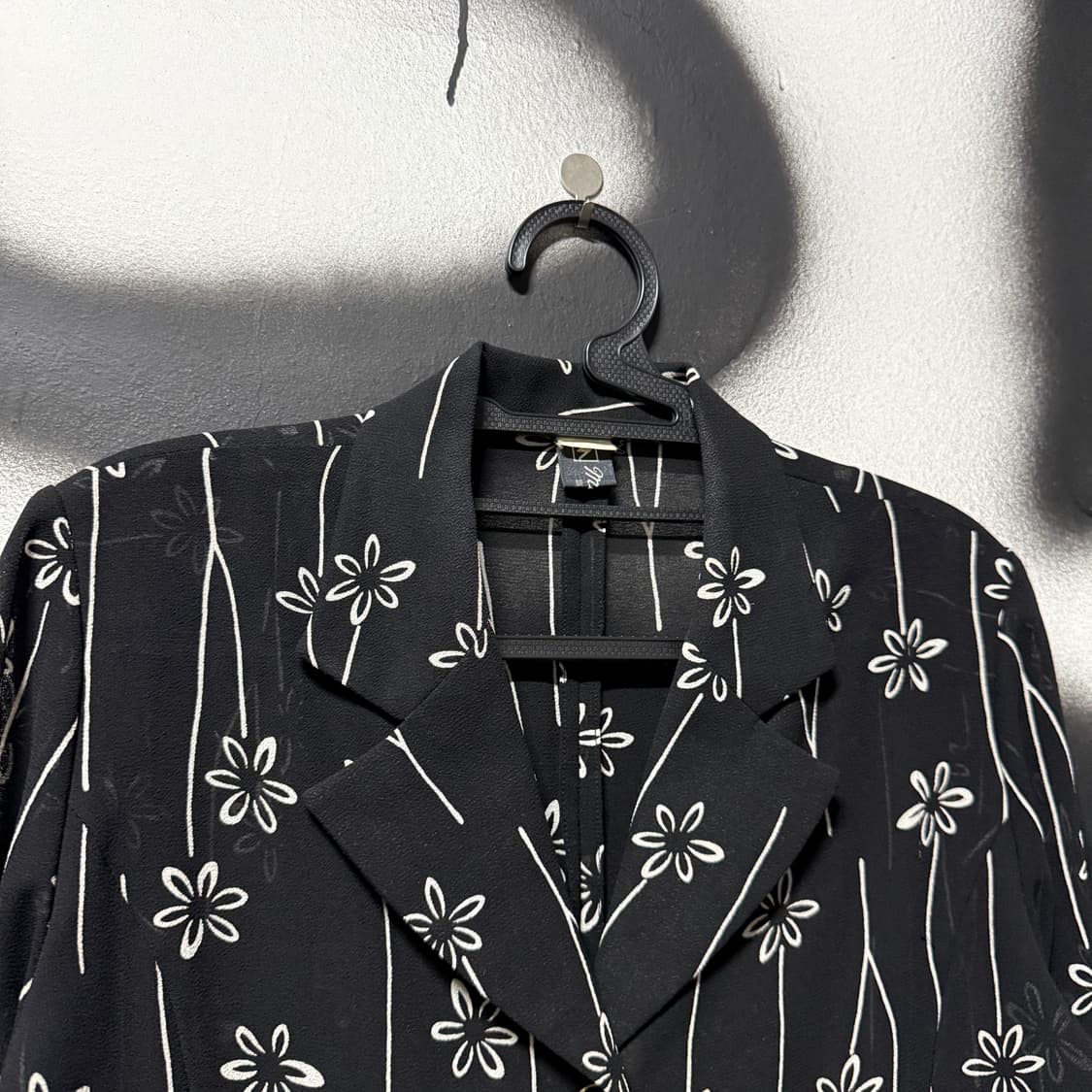VTG 빈티지 블랙 화이트 플라워 패턴 시스루 셔츠 자켓 상품이미지3