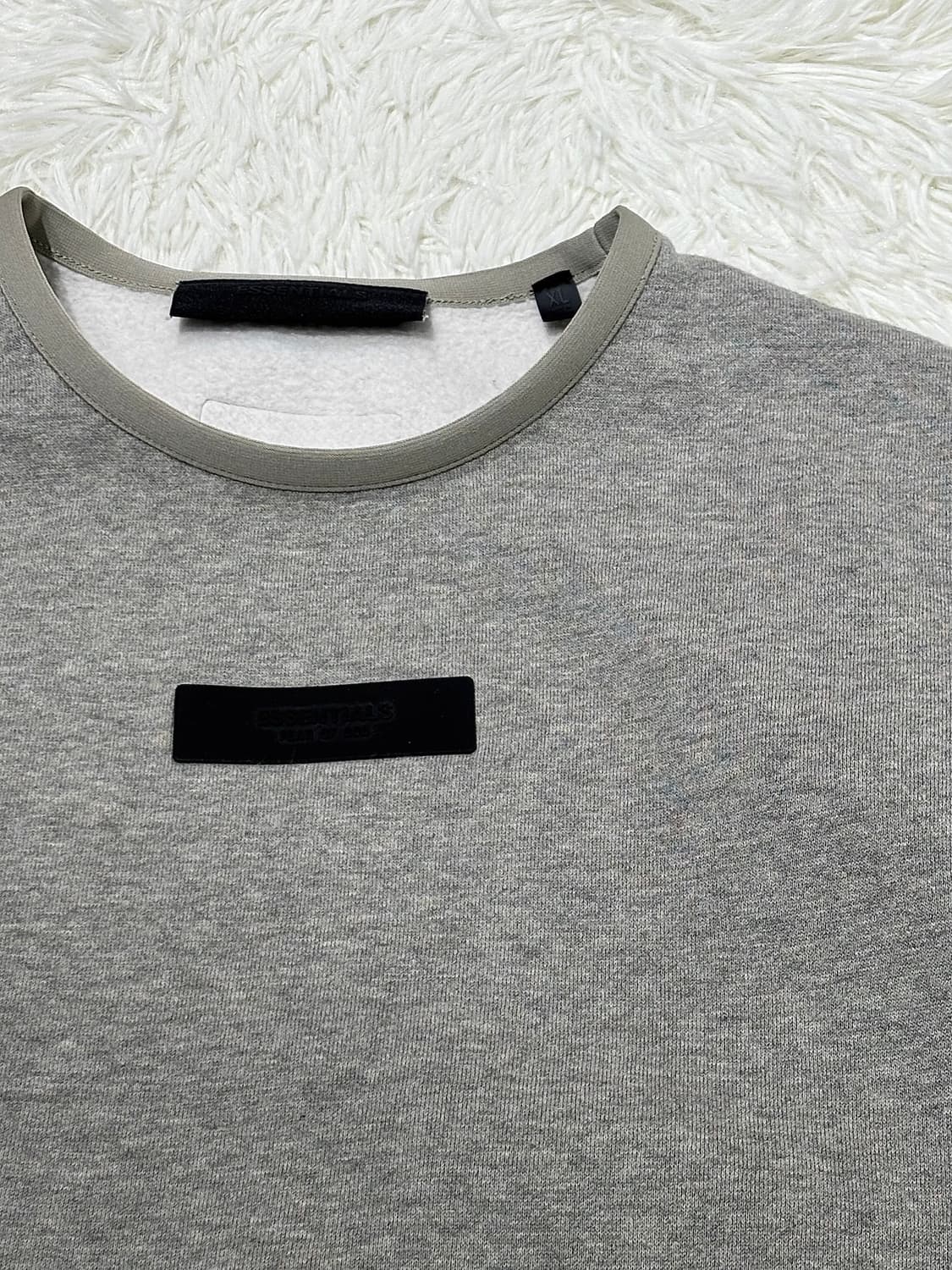 에센셜 그레이 맨투맨 상품이미지6