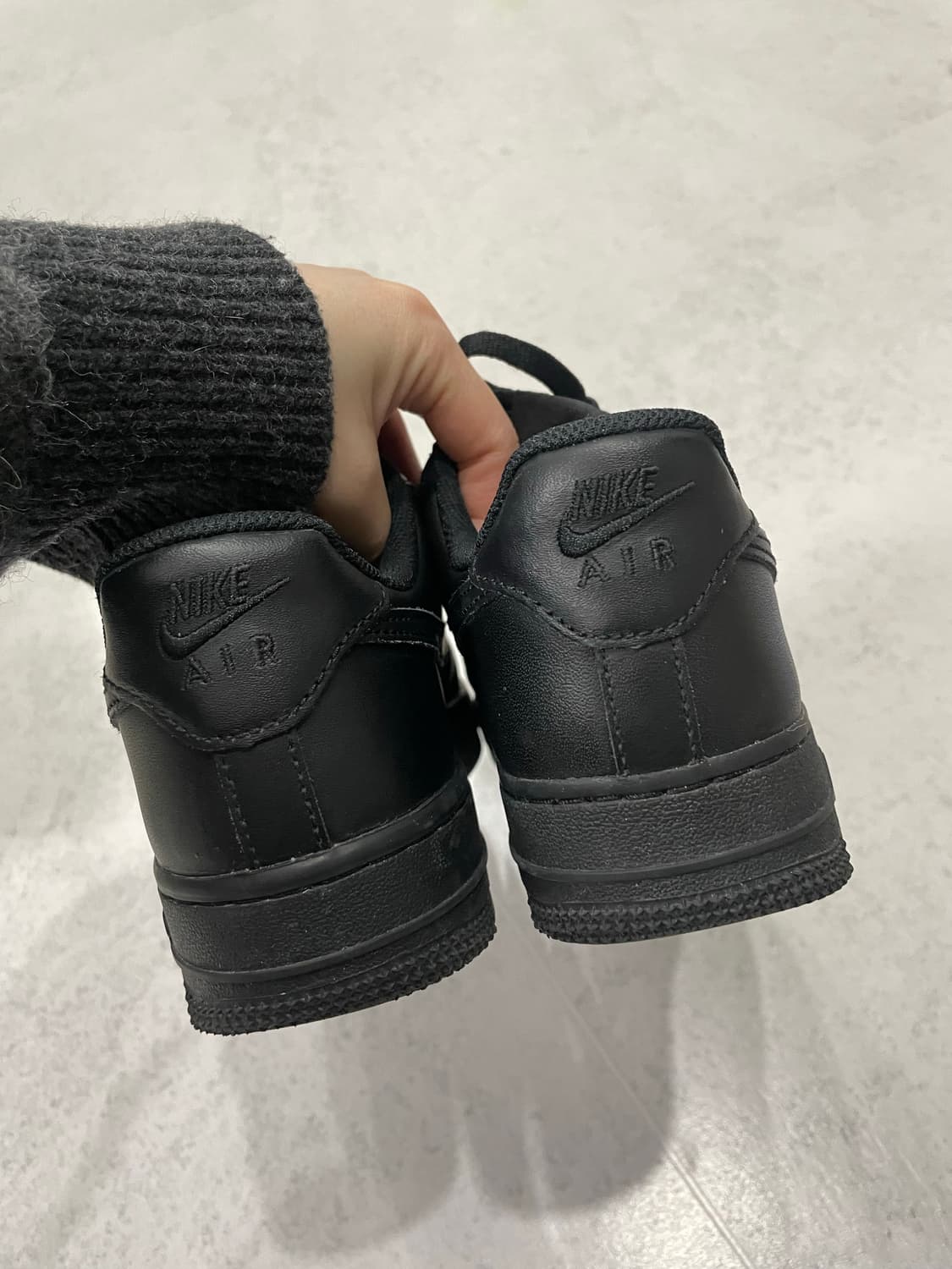 나이키 W 에어포스1 올블랙 240 상품이미지3