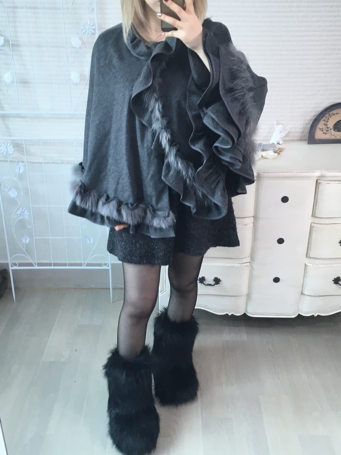 일본빈티지 그레이 퍼 트리밍 케이프 코트 상품이미지5