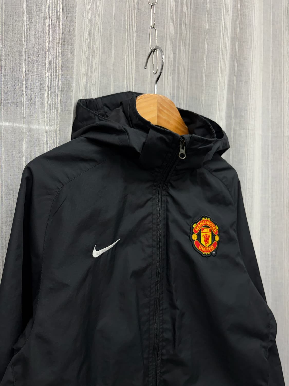 나이키 맨체스터 유나이티드 투웨이 바람막이 Size: 75사이즈 상품이미지3