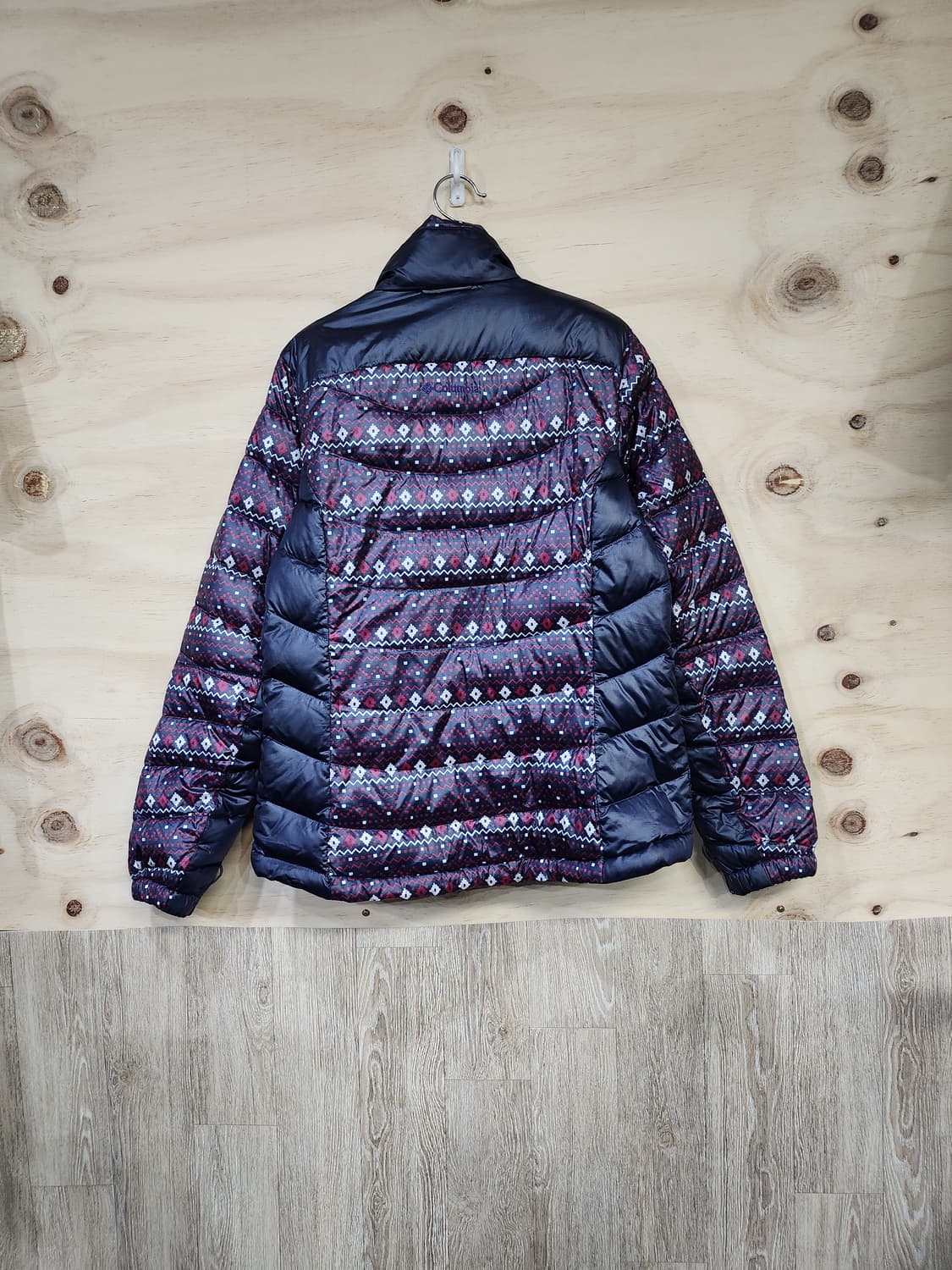 674) 콜롬비아 패턴 구스 패딩 상품이미지2