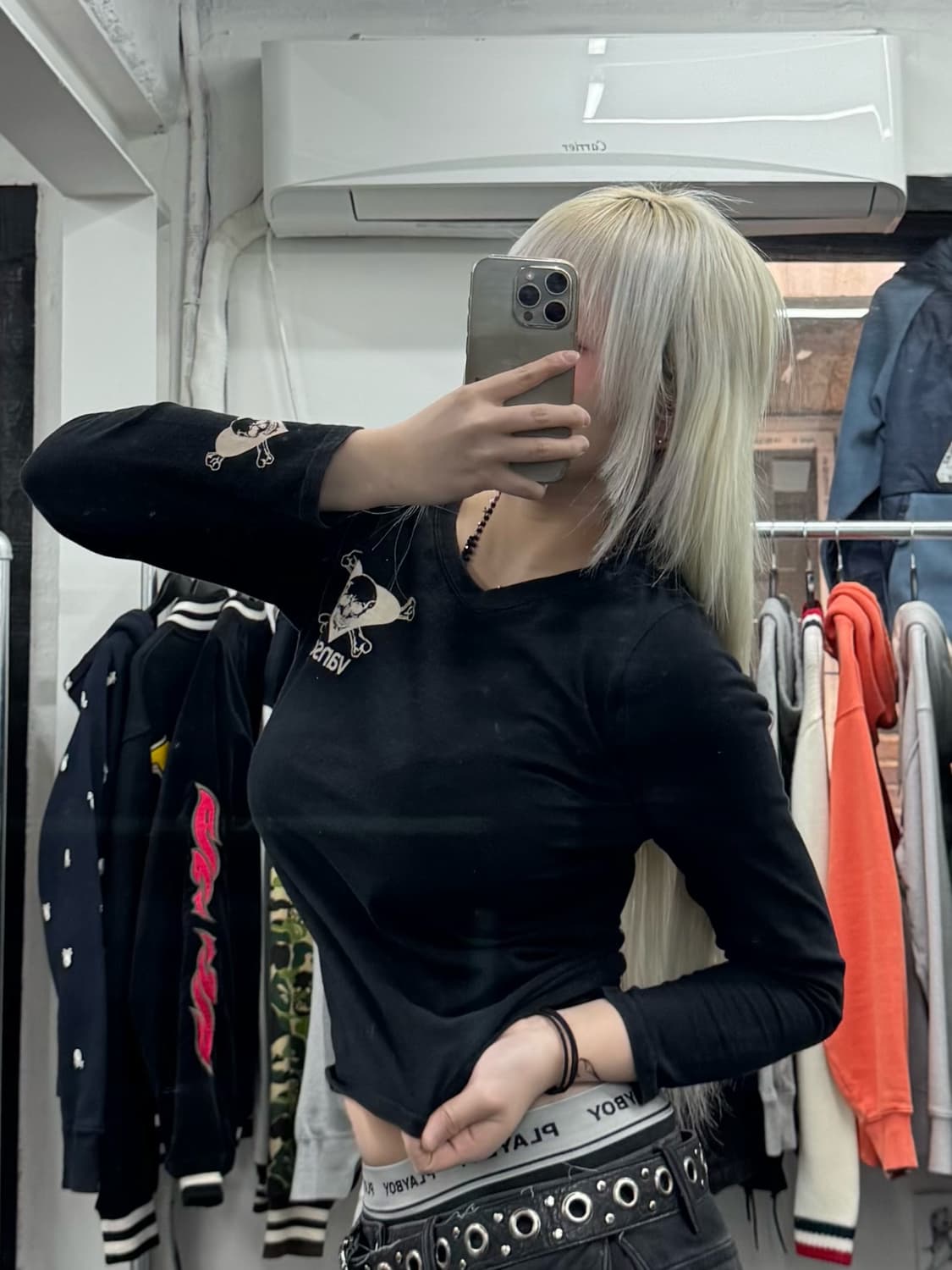 밴슨 레더 스컬 프린팅 롱슬리브 상품이미지3