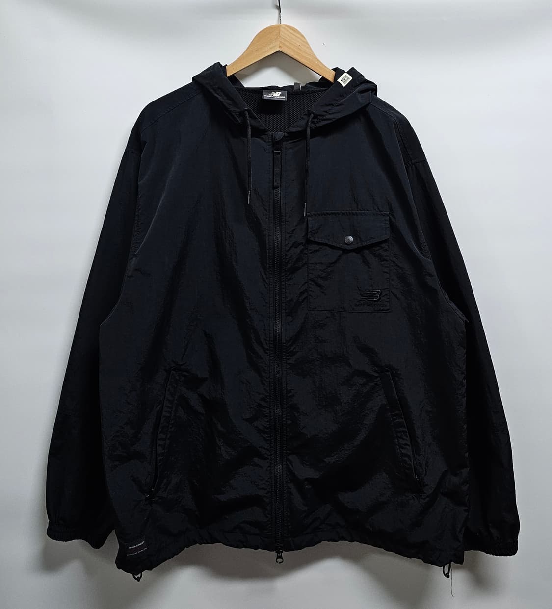 뉴발란스 블랙 후드 바람막이 자켓 2XL 상품이미지1