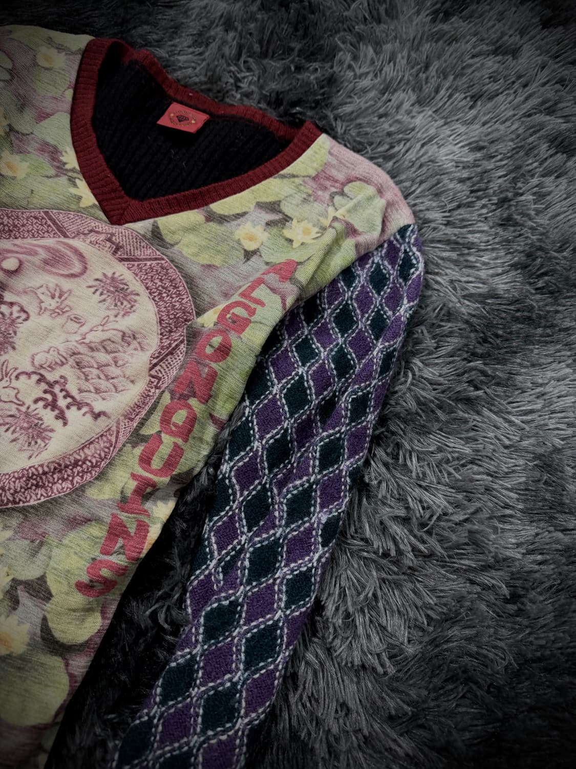 ALGONQUINS 오리엔탈 패턴&체크 브이넥 니트 상품이미지4