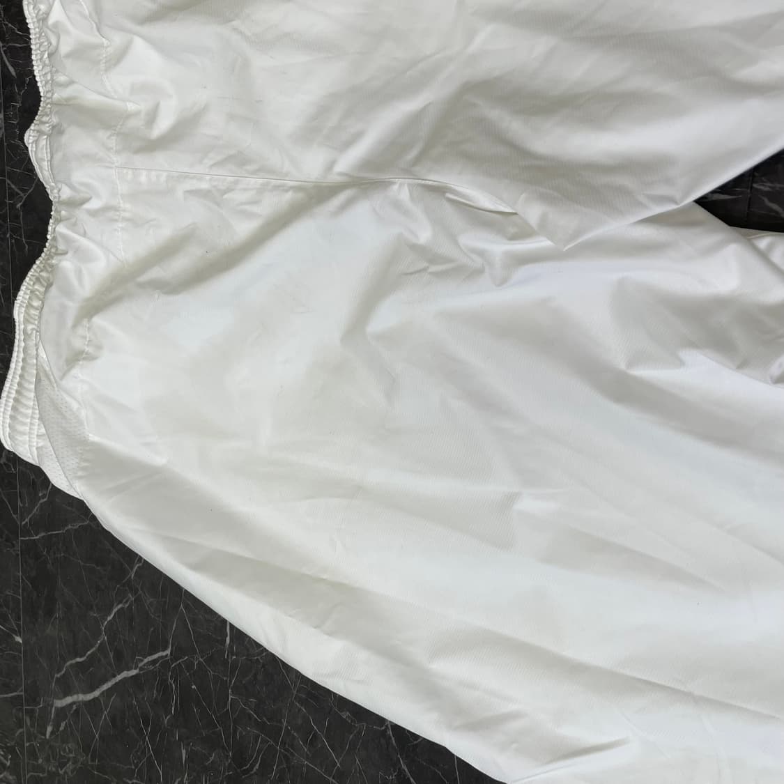 나이키 스우시 화이트 배기와이드 트랙팬츠 상품이미지9
