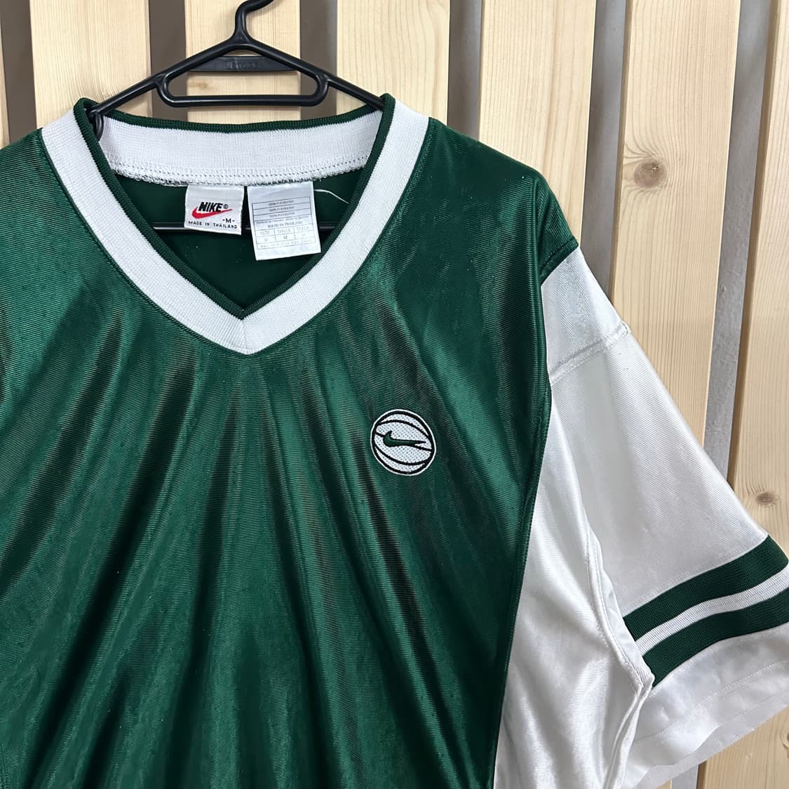 (L) 나이키 90s 올드스쿨 브이넥 반팔 티셔츠 그린 화이트 상품이미지3