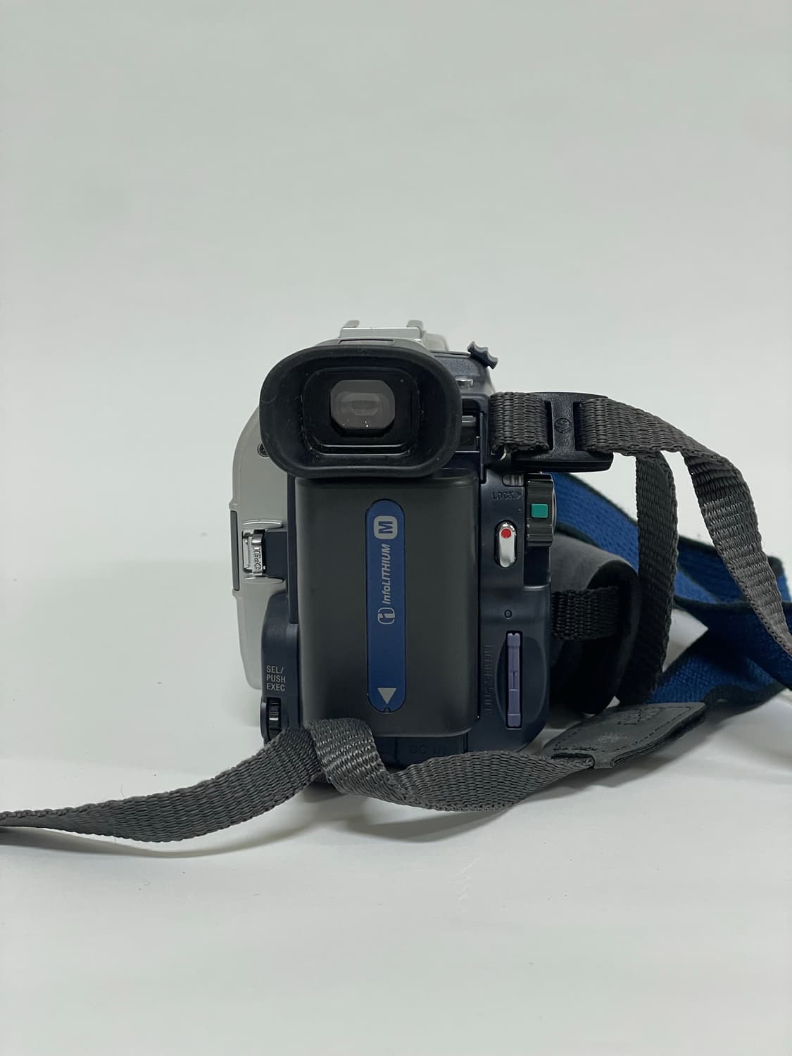 (크리에이터  추천) 소니 캠코더 DCR-TRV40 상품이미지4