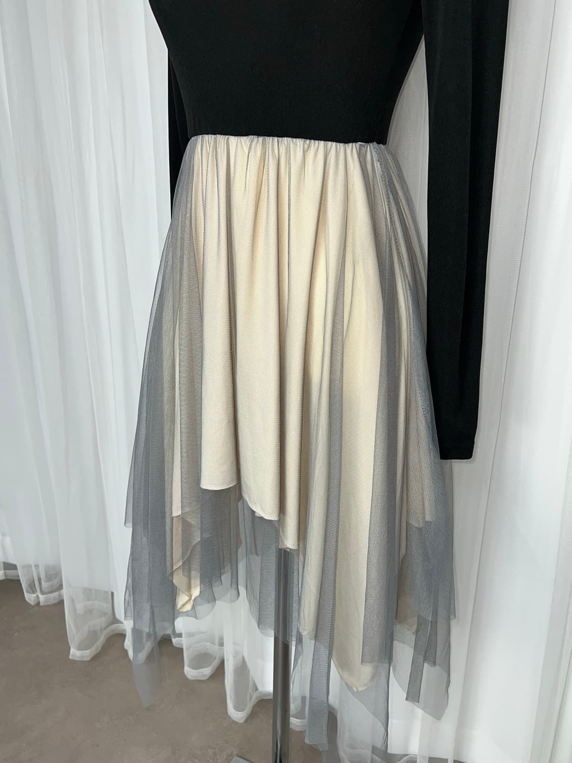 [새상품]발레리나 배색 캉캉 미들트임 레이어드 원피스 상품이미지6