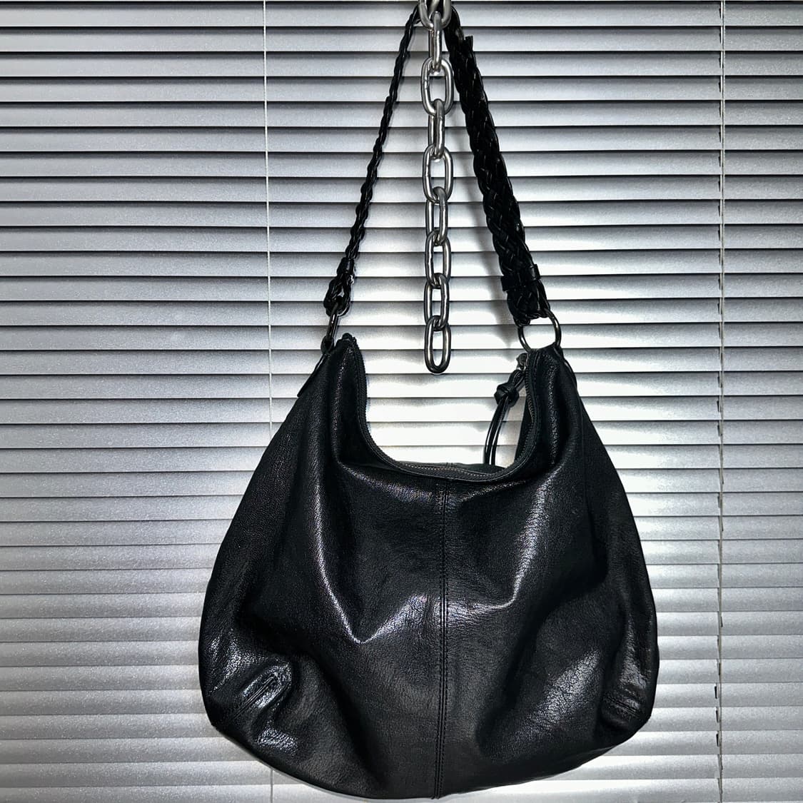 00s 브레이드 디테일 가죽 빅 숄더백 상품이미지5