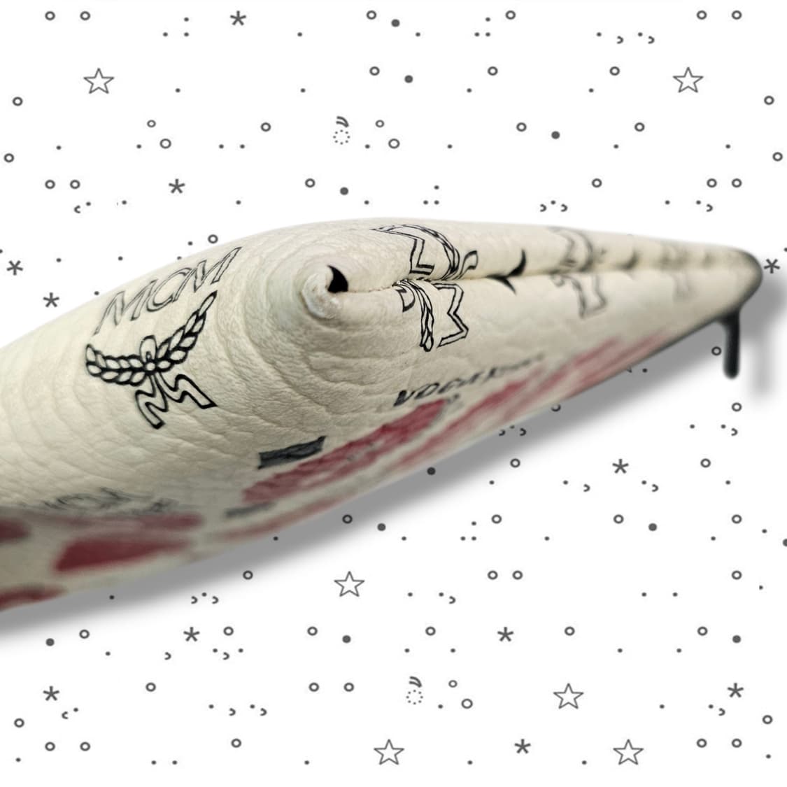 MCM X VOUGE 엠씨엠 보그 40주년 레드 키스 클러치백 상품이미지7