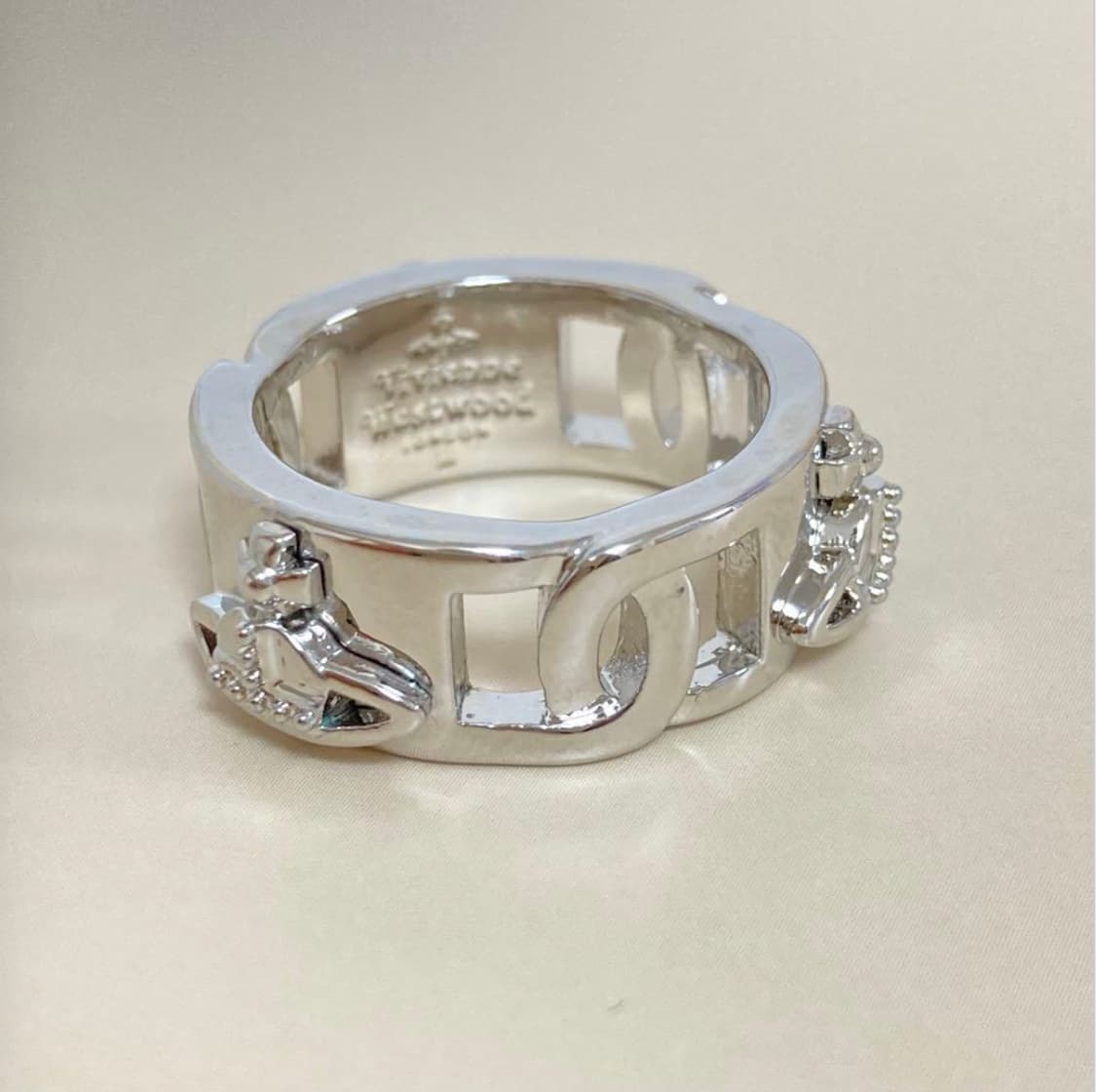 비비안웨스트우드 orb 실버밴드링 반지 상품이미지2