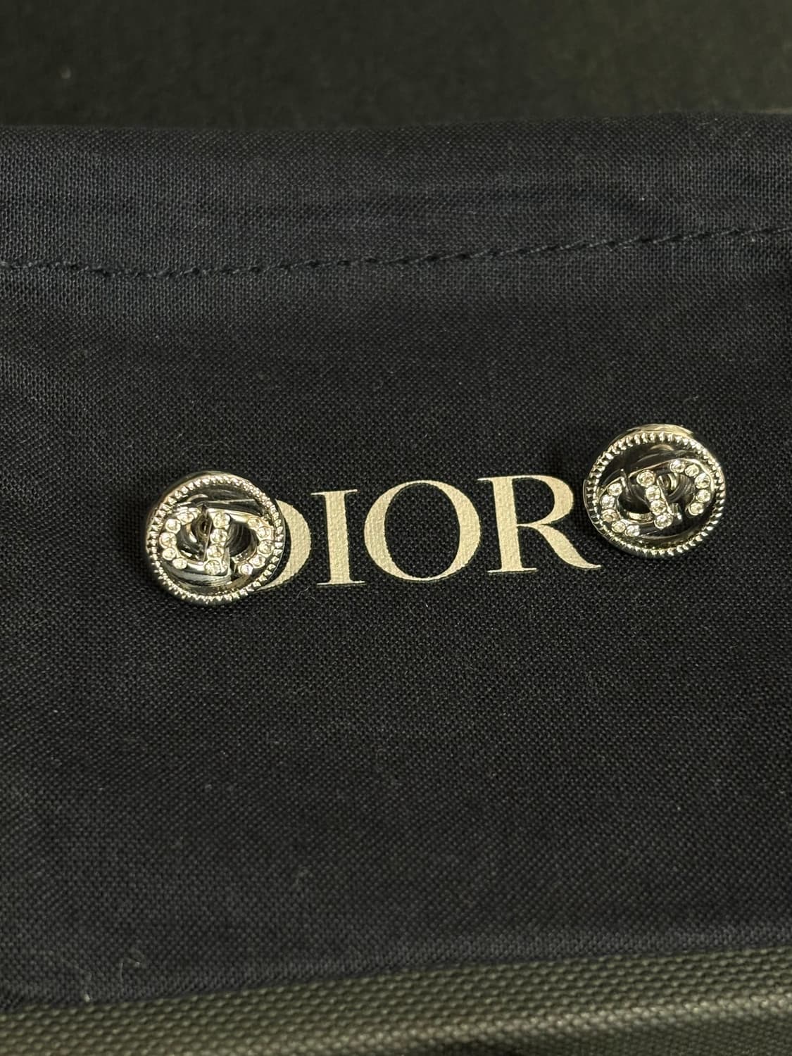 디올 정품 업사이클링 실버 크리스탈 라운드 귀걸이  상품이미지1