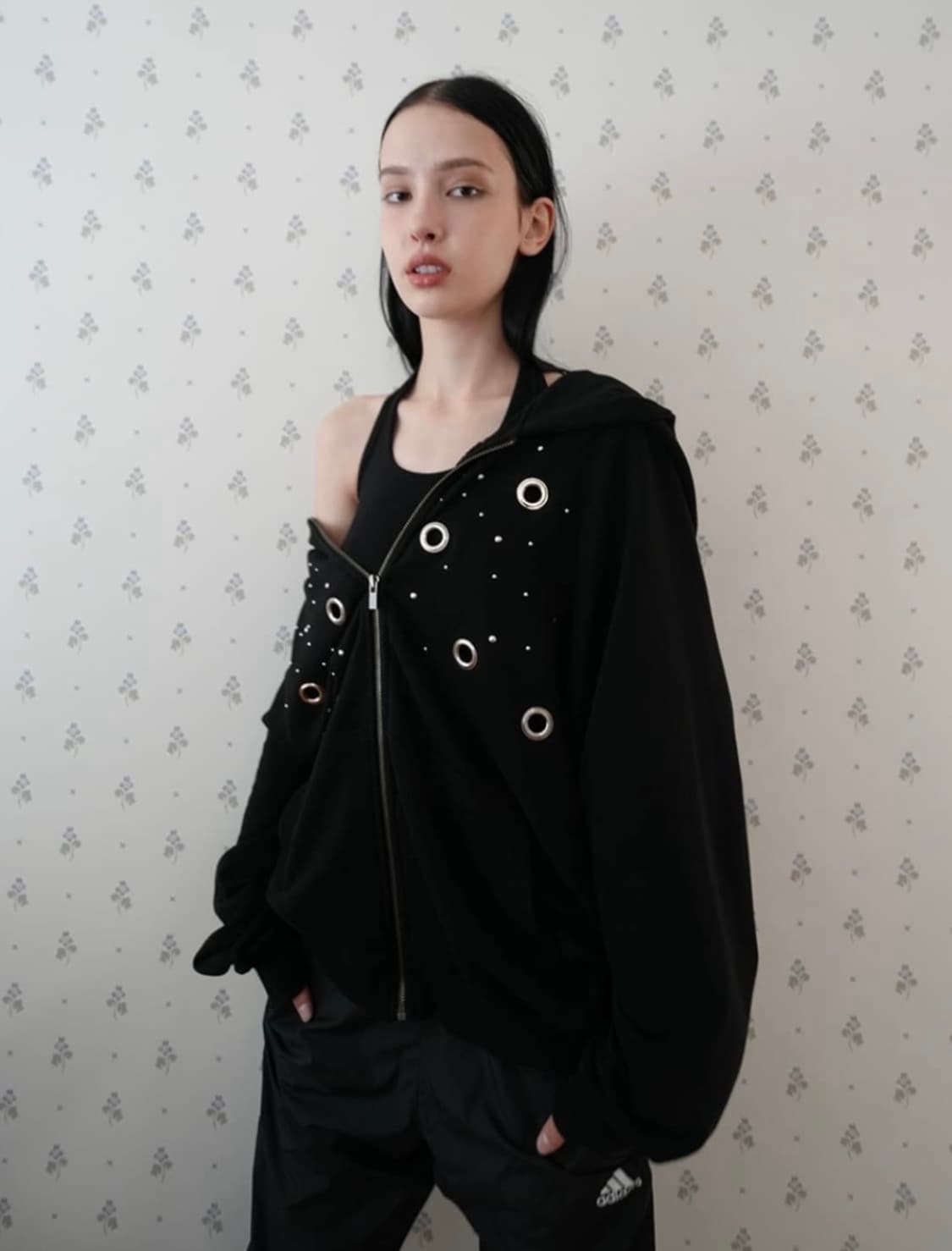 페인츄얼 스터드 써클 링 후드집업 블랙 상품이미지1