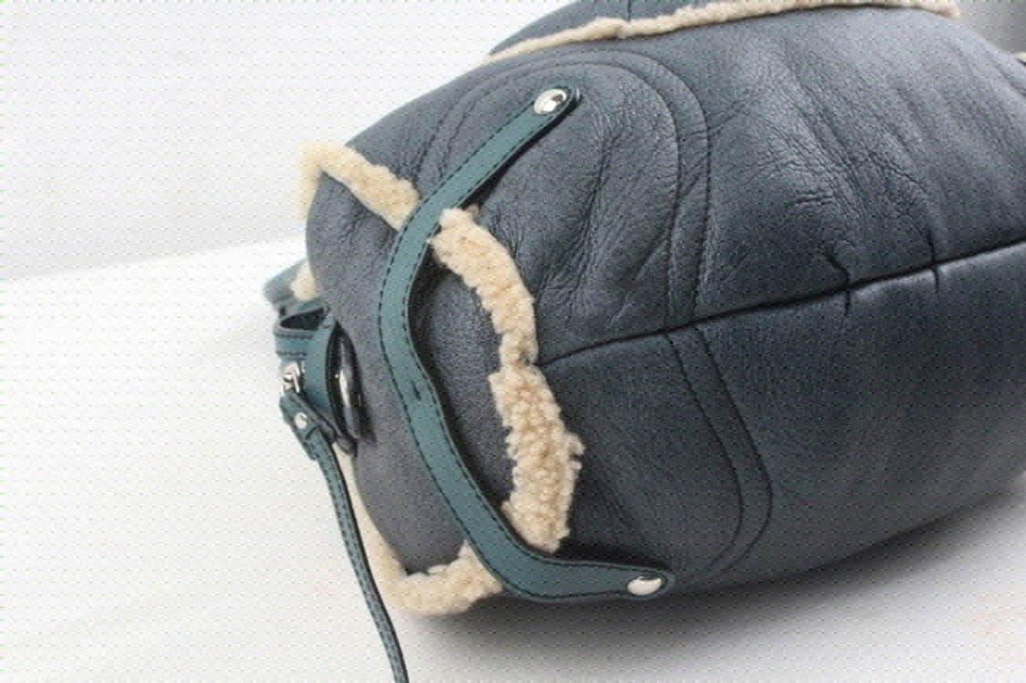 Salvatore Ferragamo 양털 호보백 상품이미지6