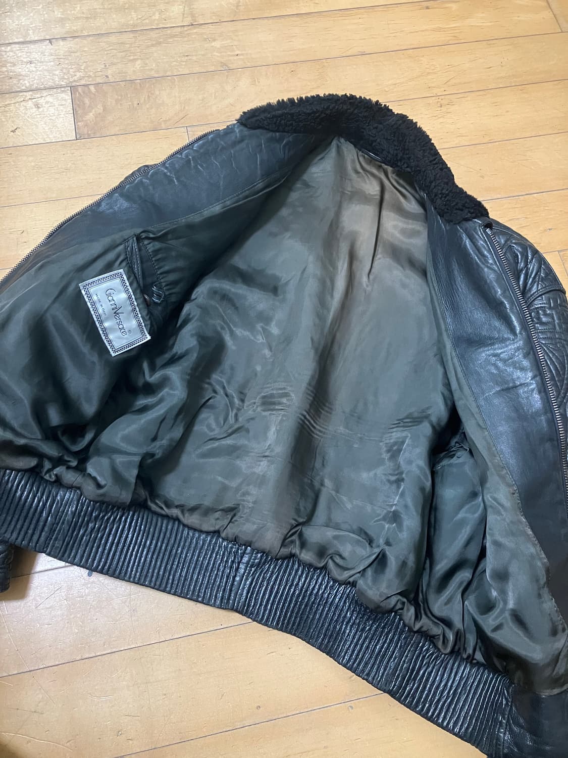 Gianni versace 베르사체 아티저널 아르데코 퀄티드 봄버 자켓 상품이미지7