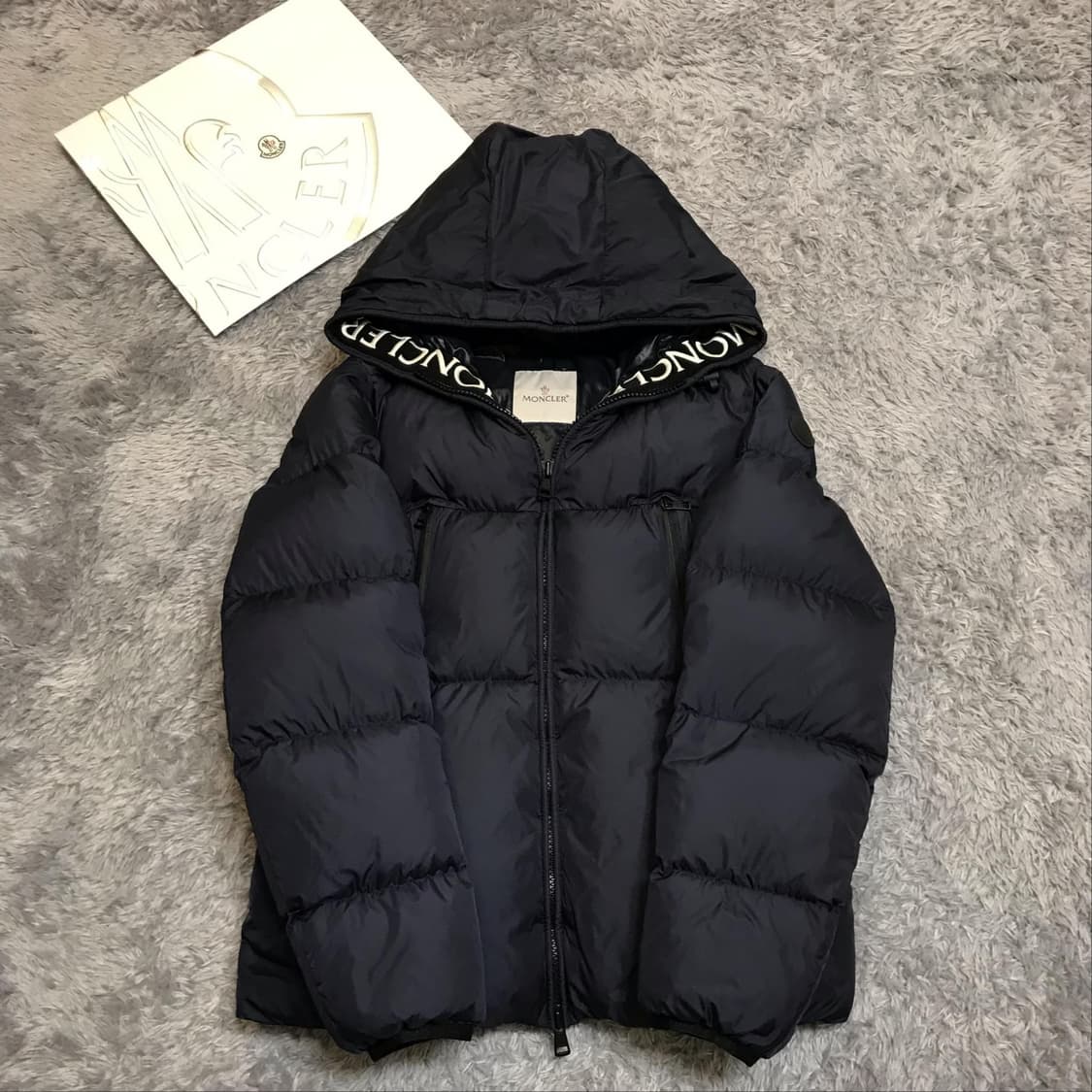 {클로젯}[3][백화점판]몽클레어 몽클라 숏 다운 패딩 자켓 상품이미지1