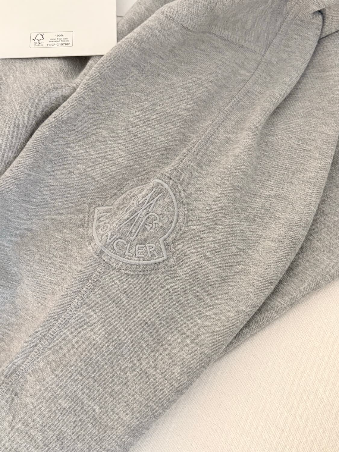 새제품/ 몽클레르 맨투맨 남성 / xl 상품이미지3