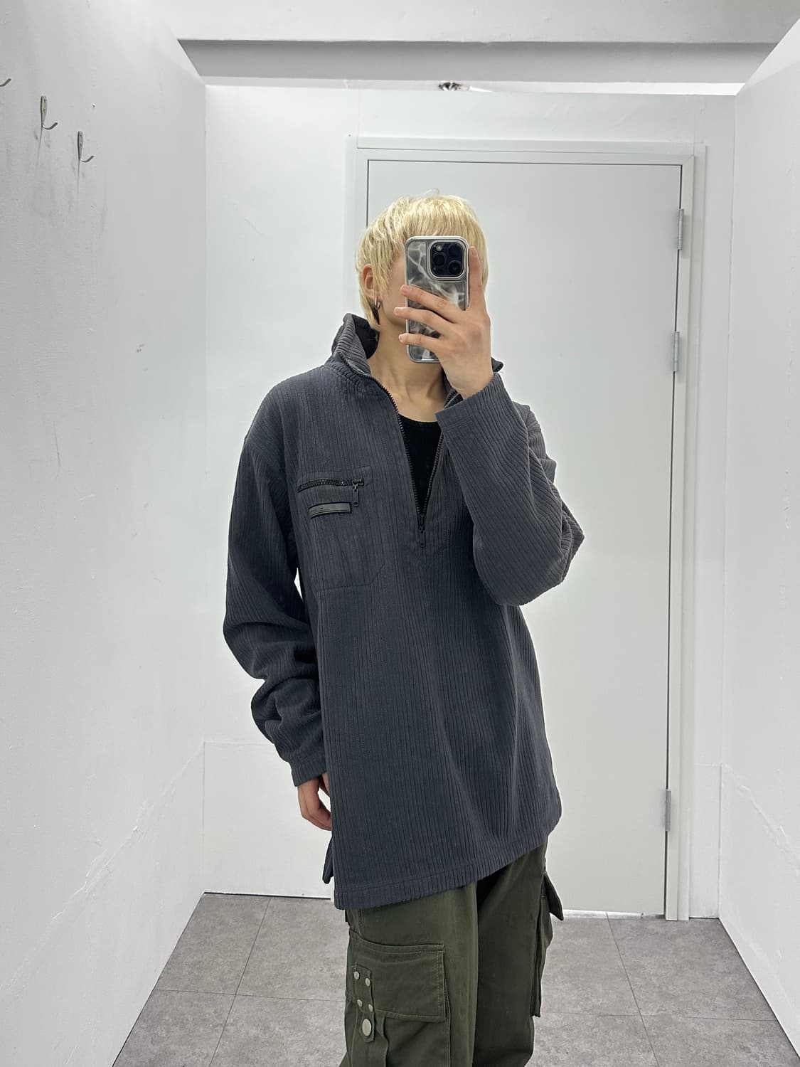 Mr. Junko high neck half zip top 상품이미지5