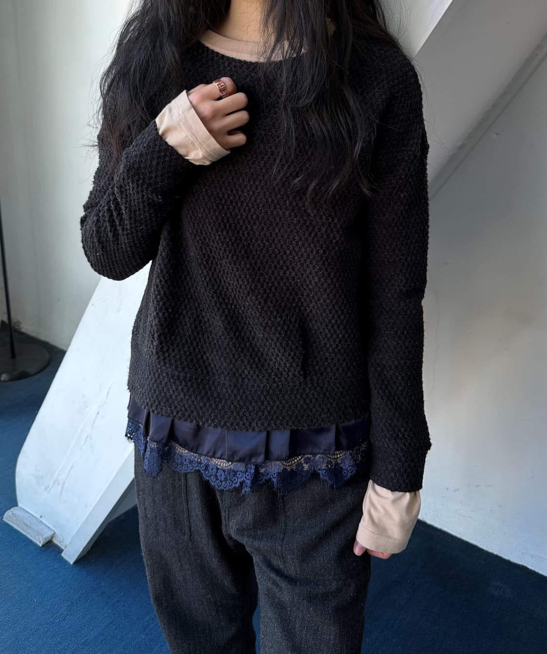 Fake layer design finish stretched knit  상품이미지8