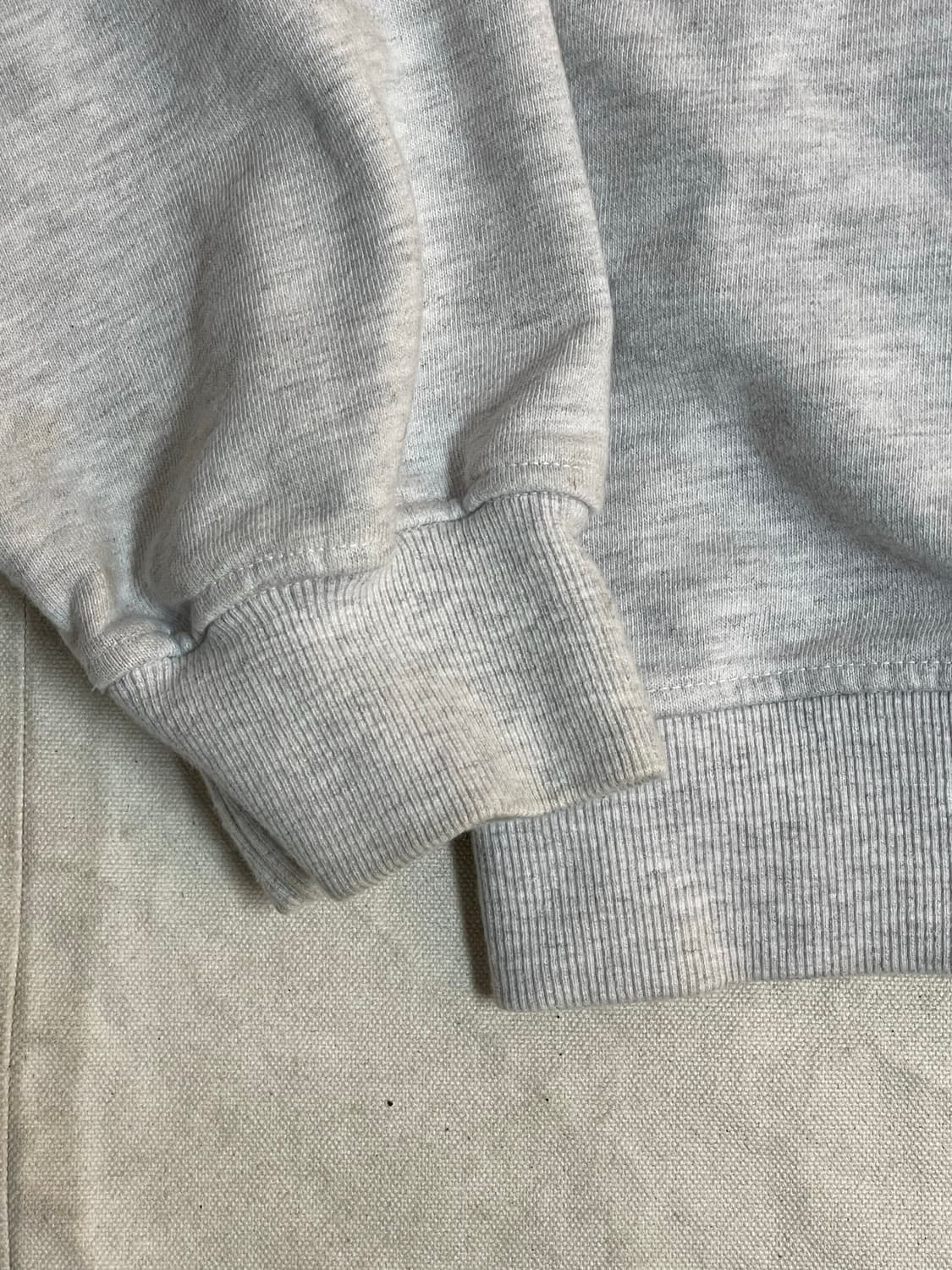 아조바이아조 맨투맨  상품이미지4