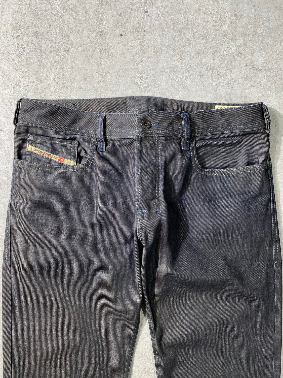 [32] DIESEL 디젤 자티니 레귤러 부츠컷 데님팬츠 상품이미지2