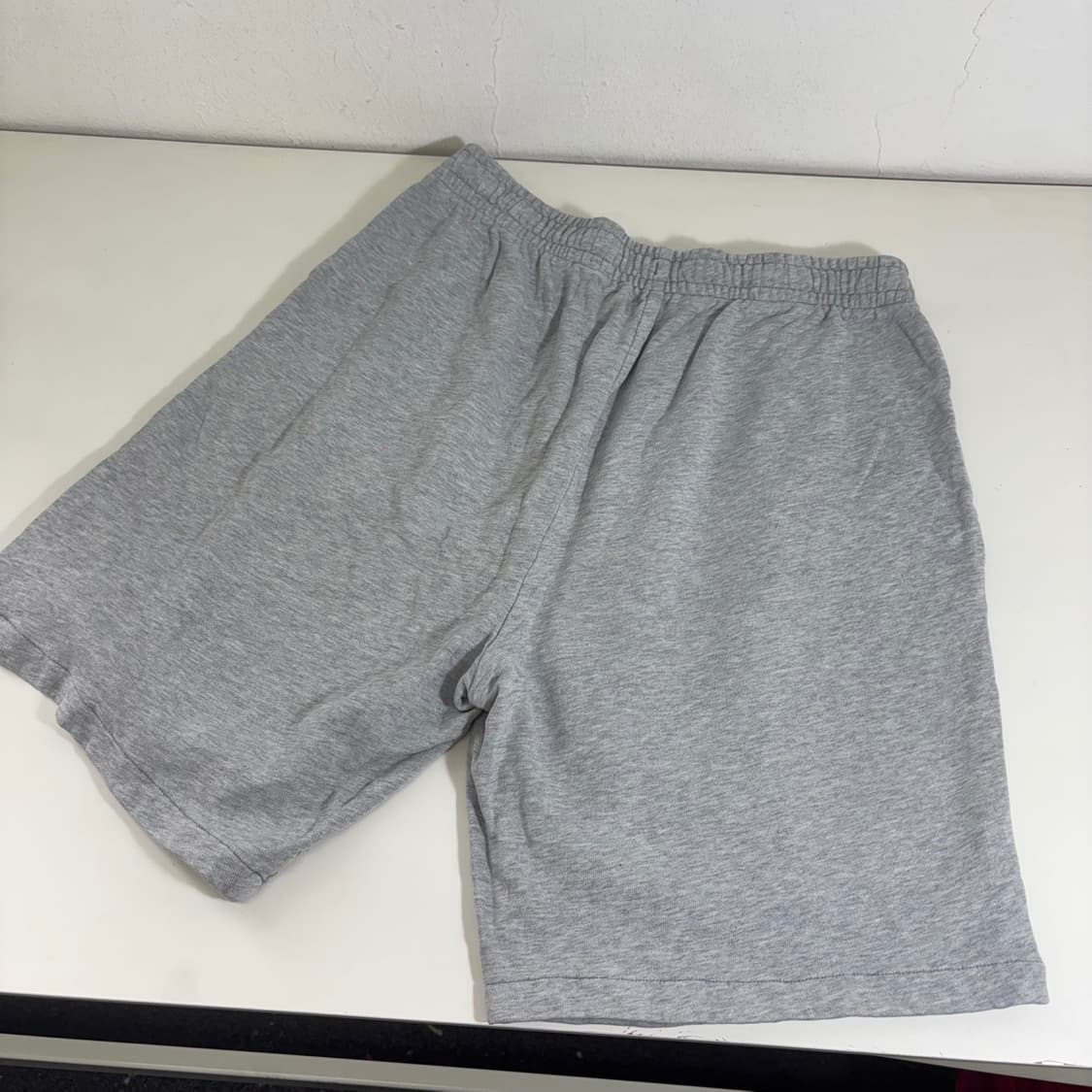 M 라코스테 그레이 빈프린팅 면 트레이닝반바지 상품이미지2