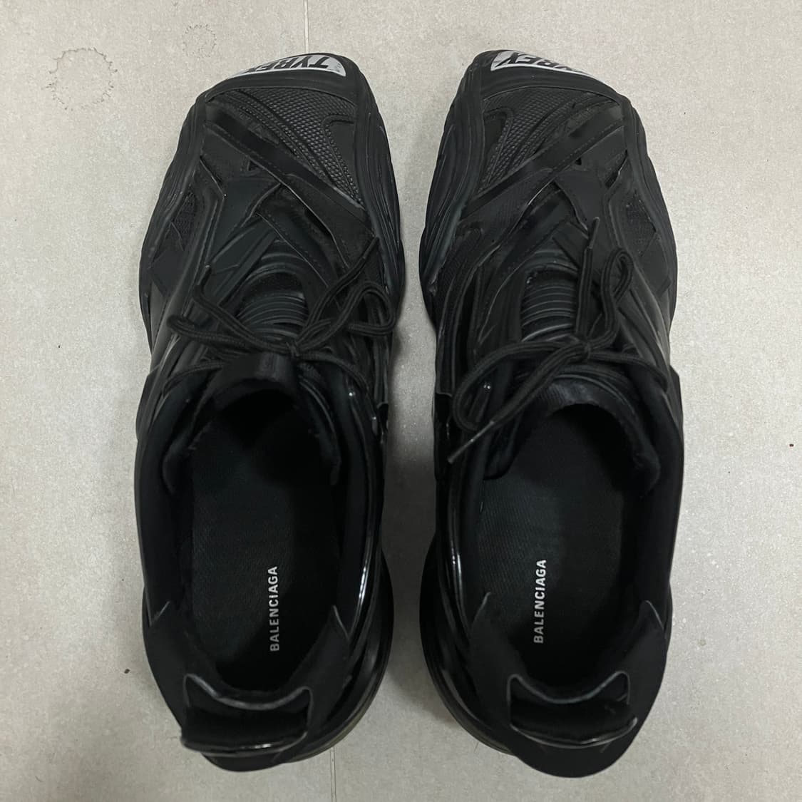 [43] 발렌시아가 타이렉스 상품이미지2