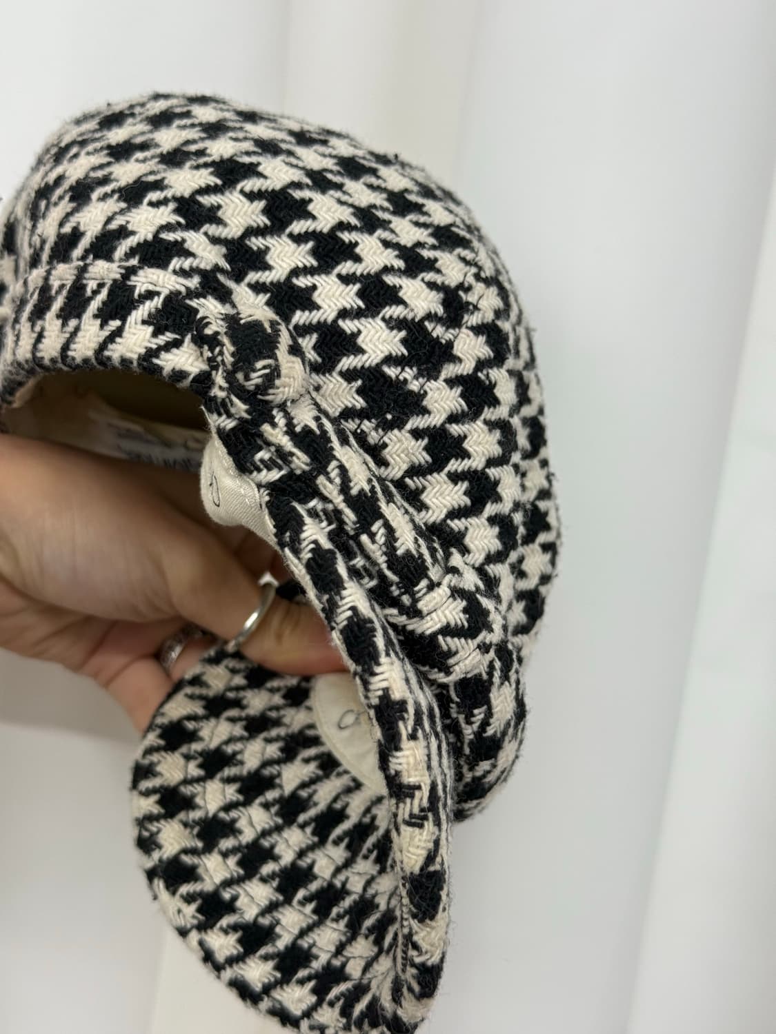 캘빈클라인 로고 트위드 헌팅캡 상품이미지4