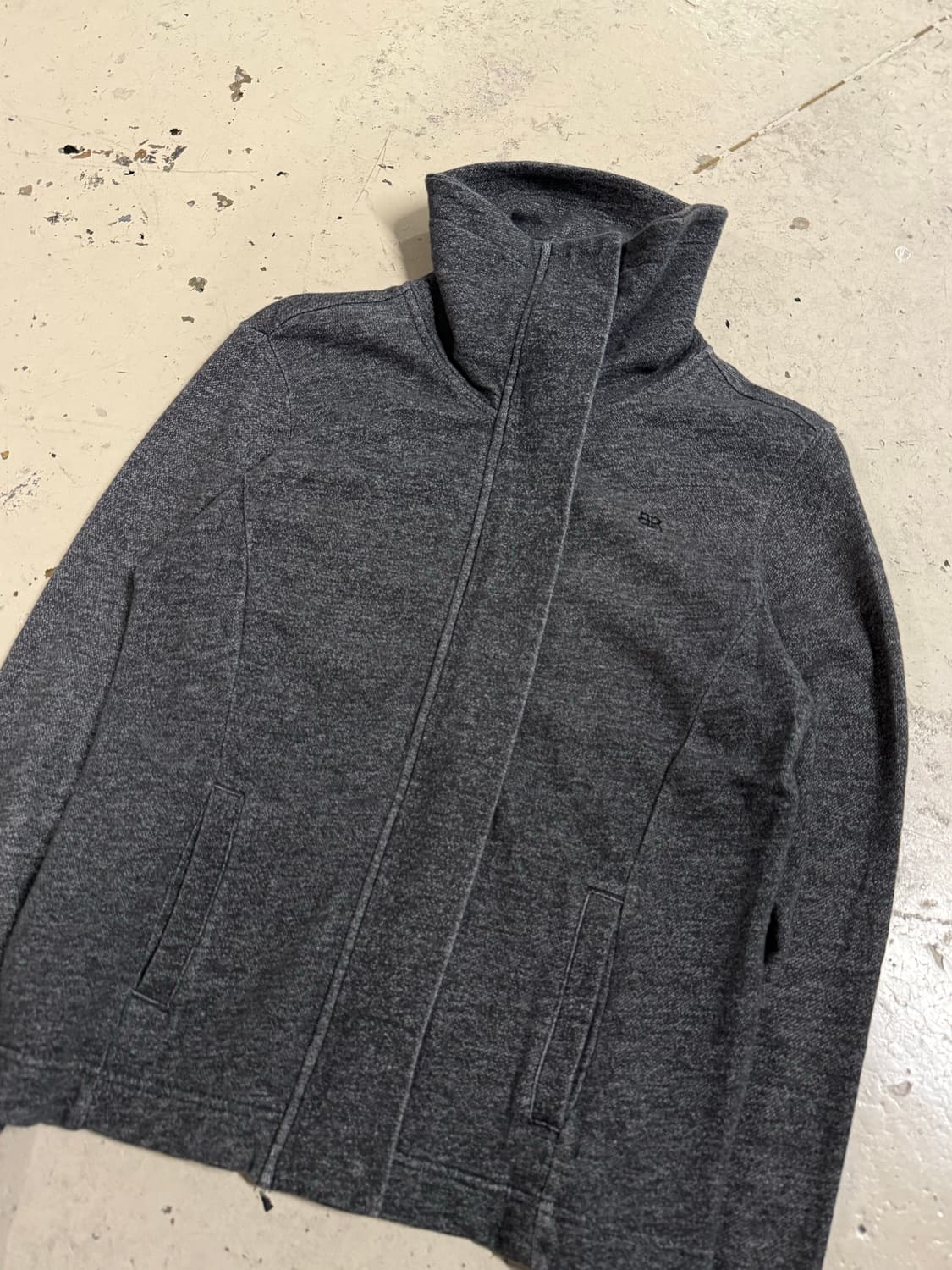 charcoal high-neck detail zip-up 상품이미지5
