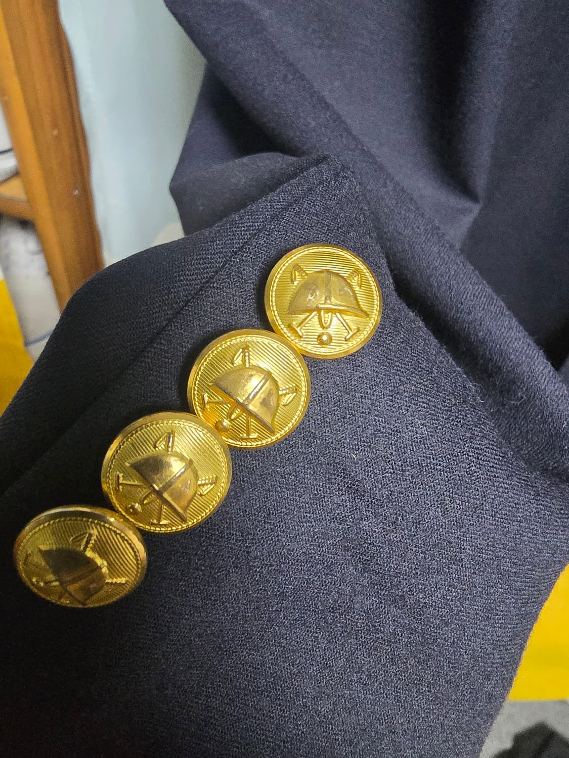 105 44R 커스텀핏 폴로 네이비 금장 블레이저 이태리 메이드 상품이미지4