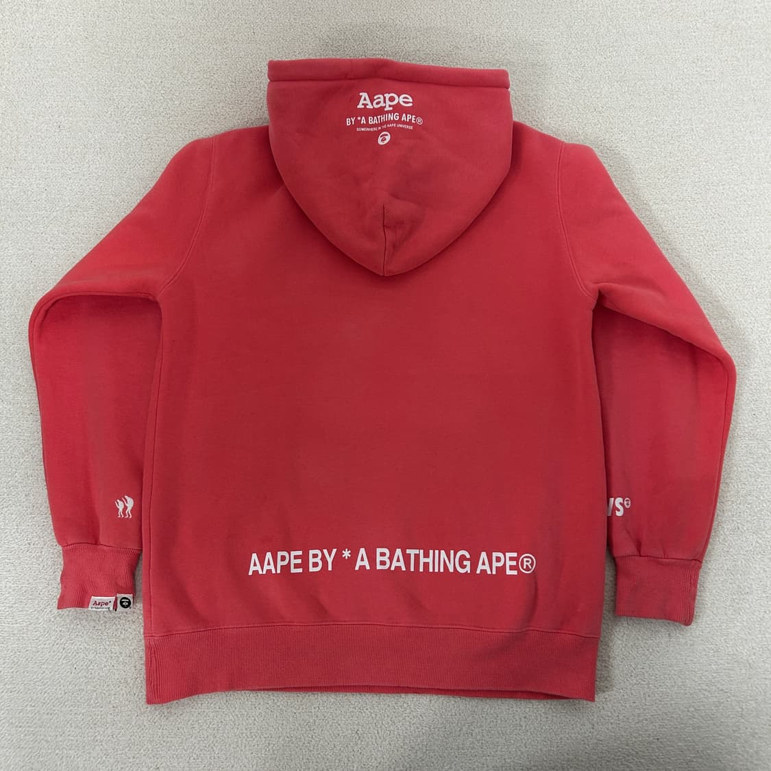 에이프 벨크로 패치 로고 핑크 후드티  상품이미지3