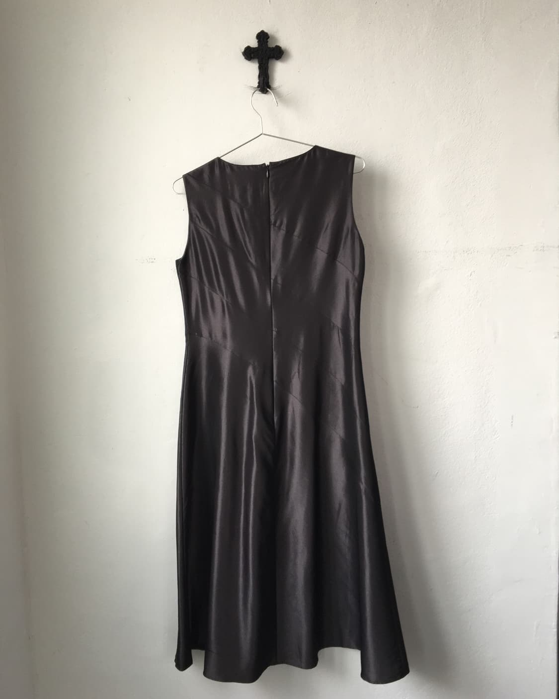 Glossy sleeveless onepiece 상품이미지3