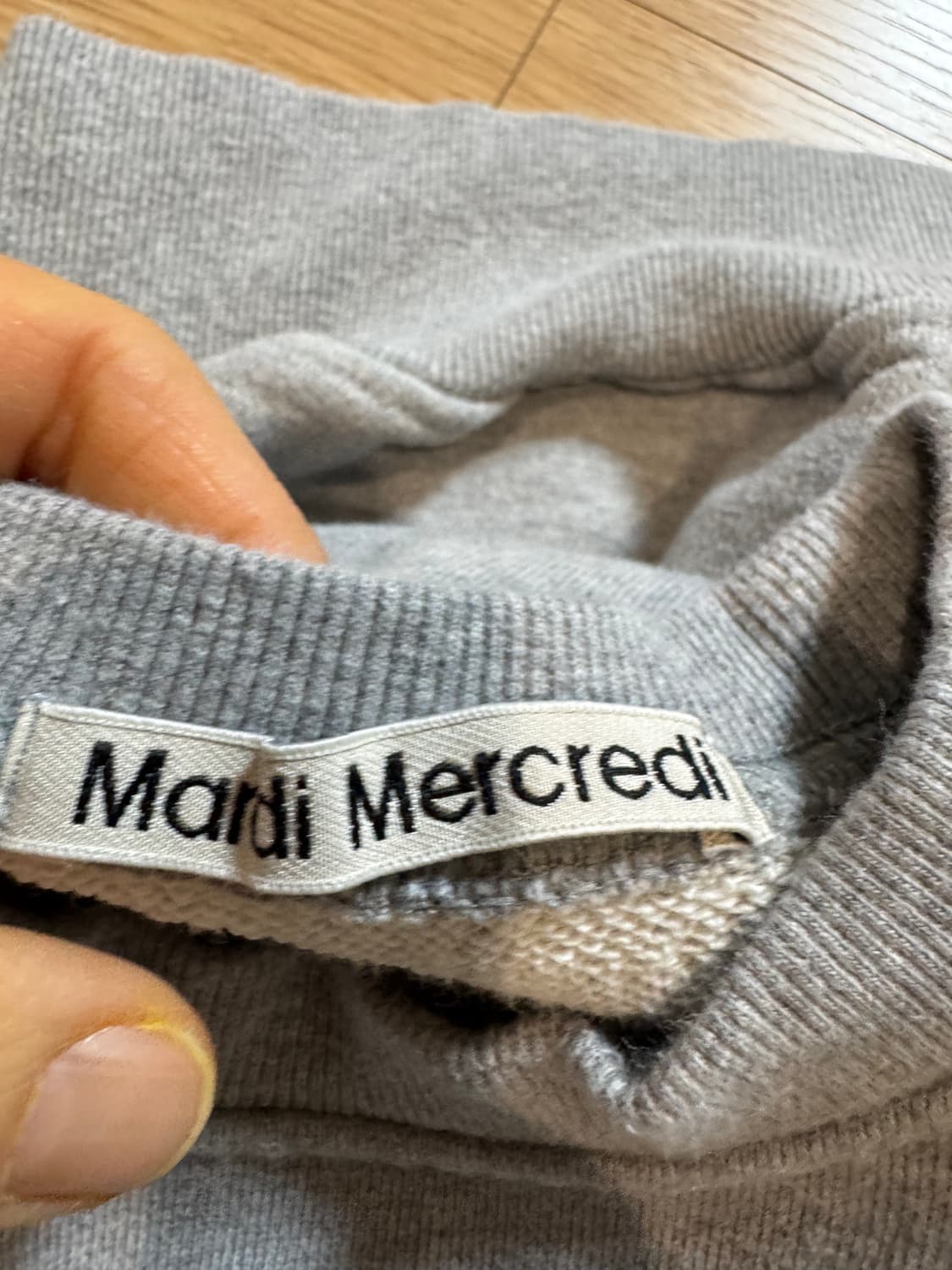 마르디메크르디 맨투맨 25ss 상품이미지4