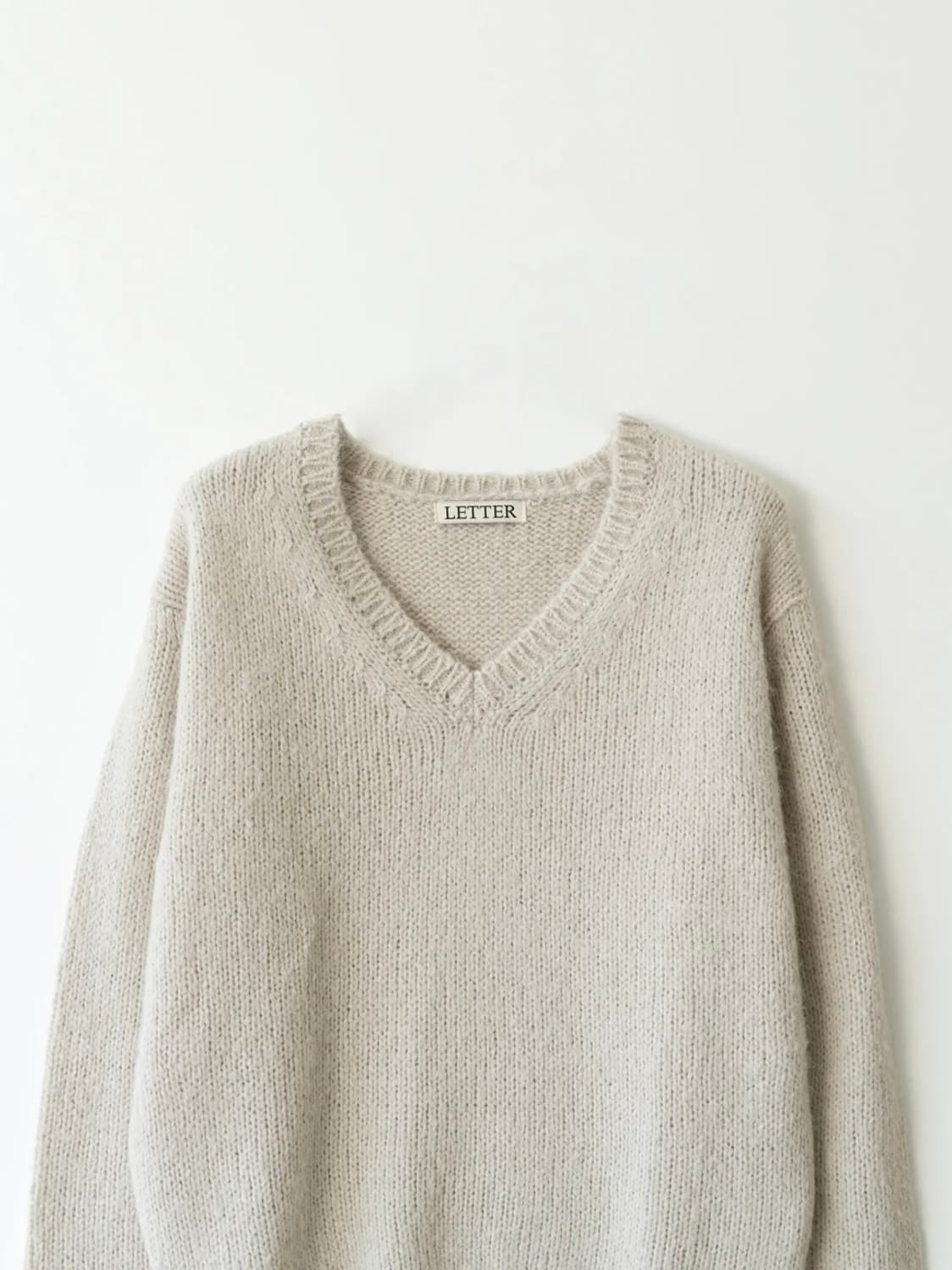 레터 letter 브이넥 니트 peta v pullover 상품이미지4
