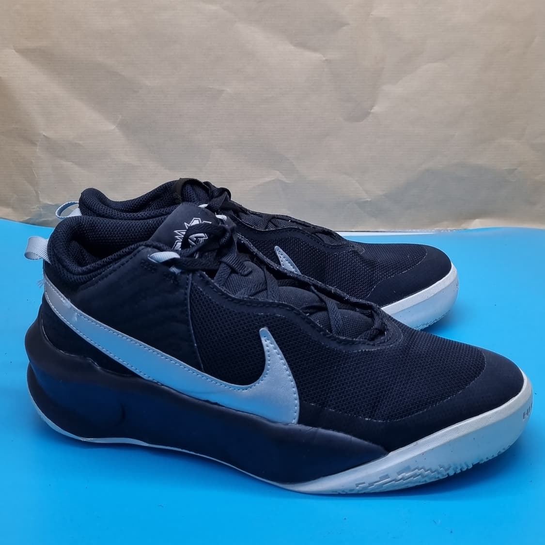 나이키 팀허슬D 운동화245 상품이미지1