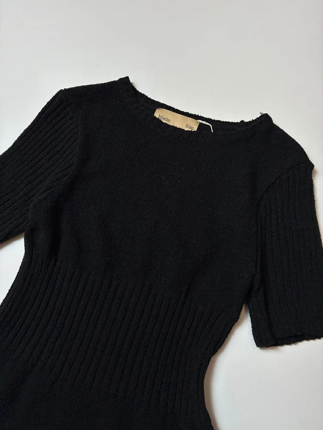 마뗑킴 22ss 슬림핏 니트 반팔 PN8326 상품이미지2