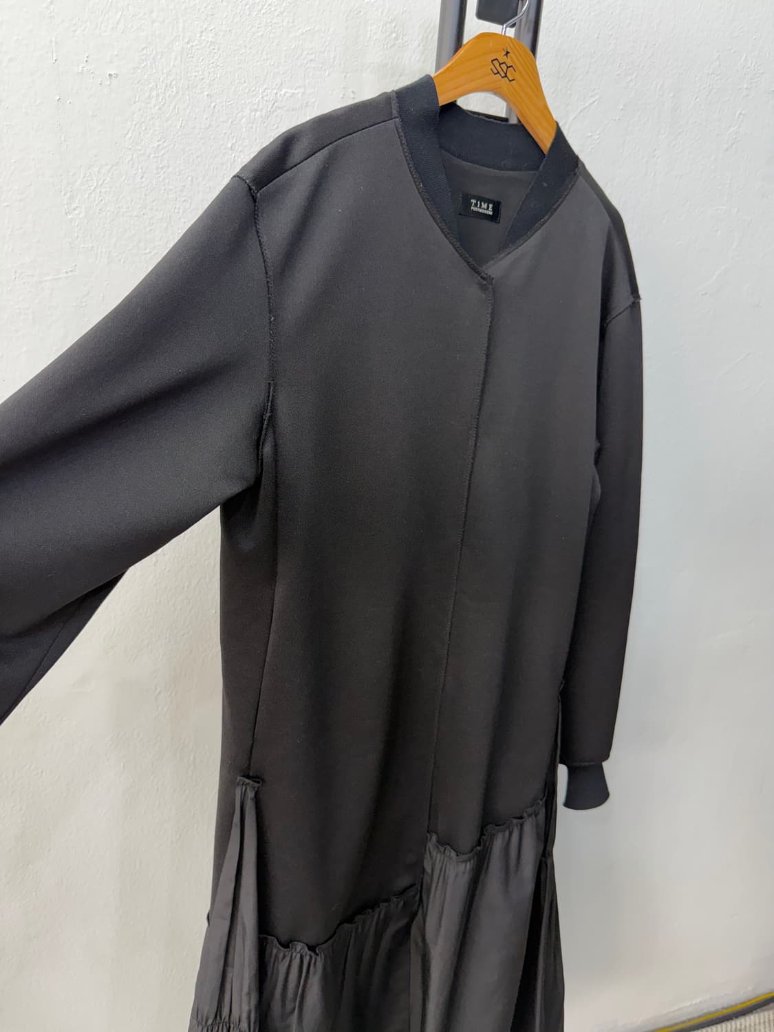 정품) TIME 타임 한섬 20ss 블랙 플레어 원피스 82F 상품이미지2
