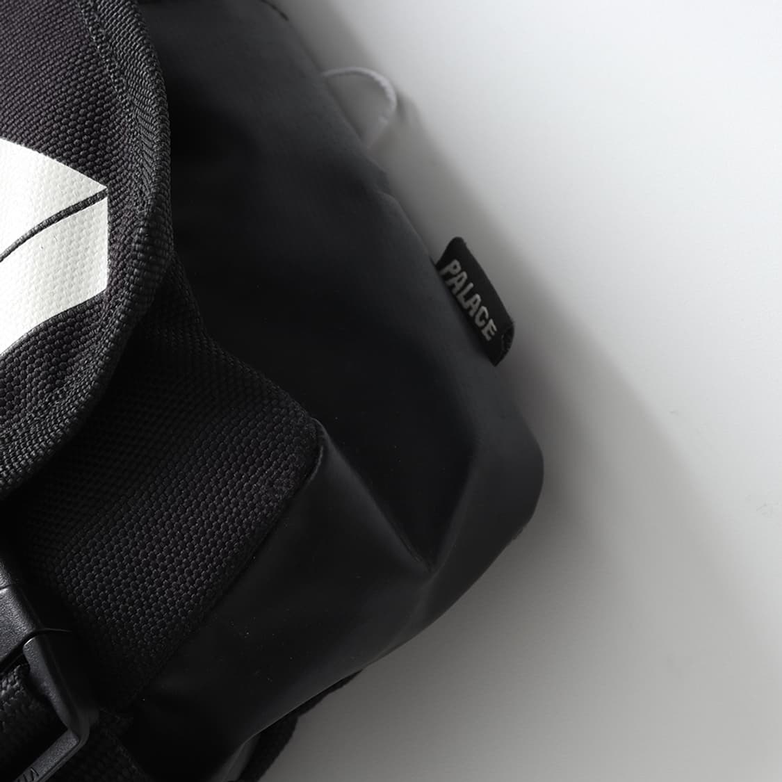 팔라스 PALACE Shot Bag 상품이미지5