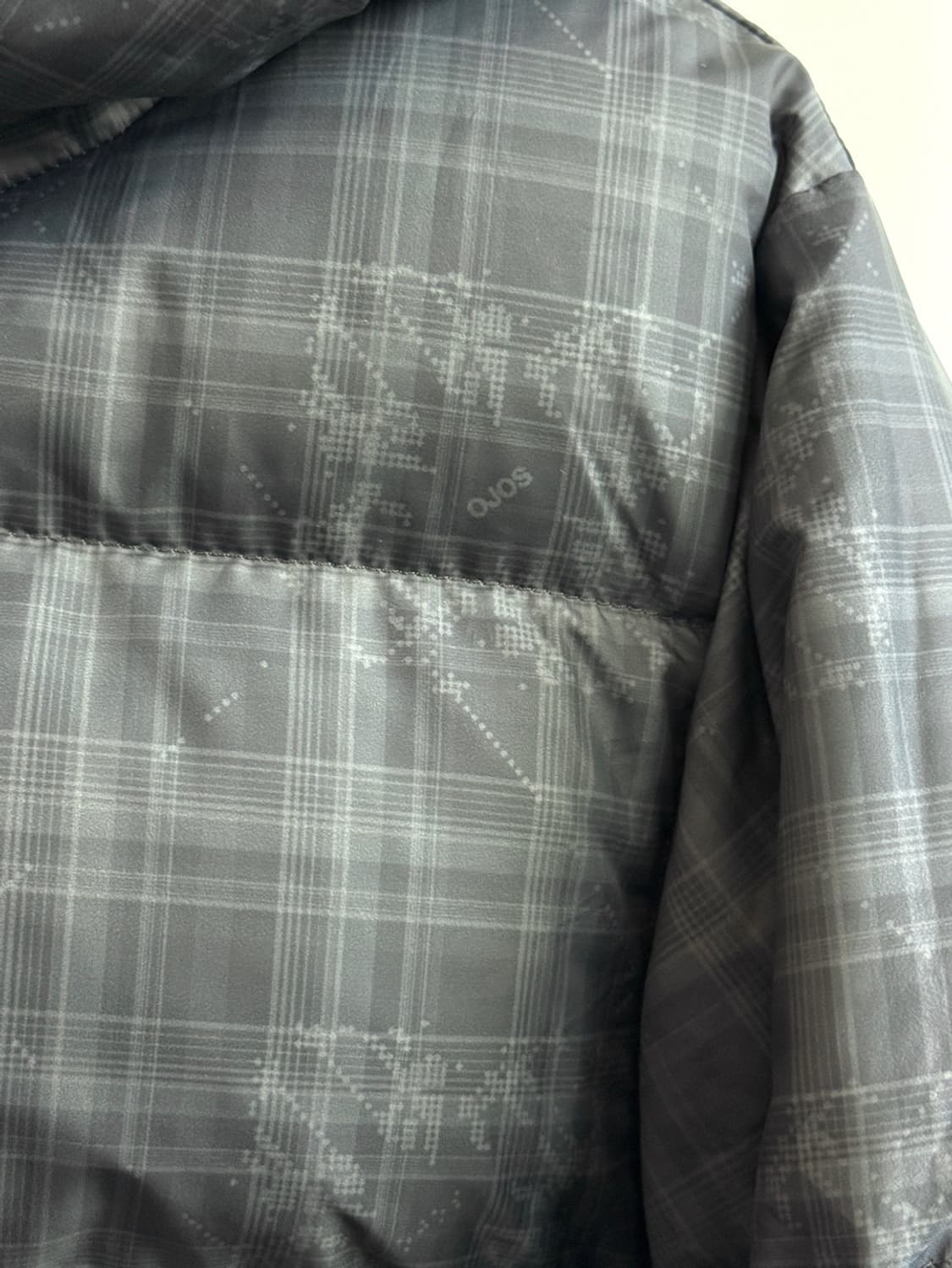 OJOS 오호스 리버시블 체크 패딩 차콜 1사이즈 상품이미지9