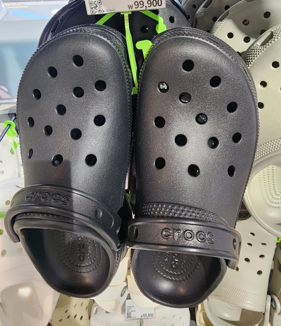 매장정품)) 클래식클로그 블랙 10001-001 / 남녀공용 상품이미지2